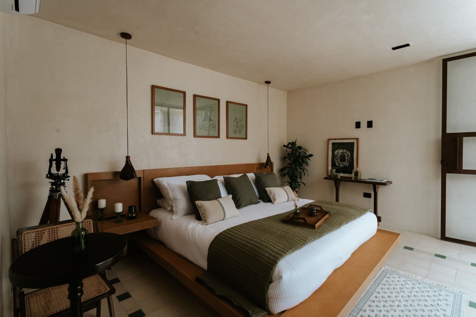 Axiotic 3 Bedroom Villa - Image 43