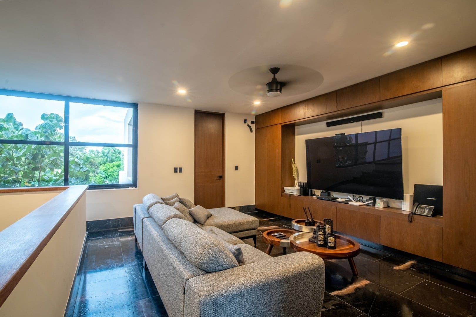 Compostela Orion 61 - Image 10