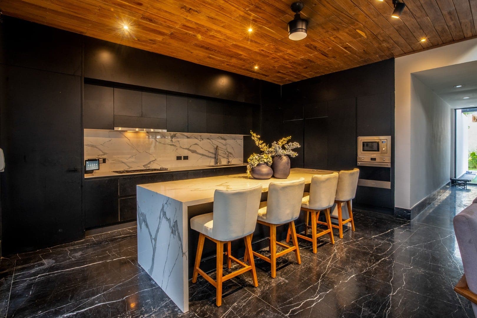 Compostela Orion 61 - Image 13