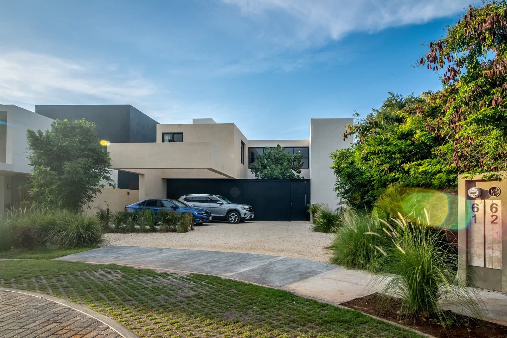 Compostela Orion 61 - Image 18