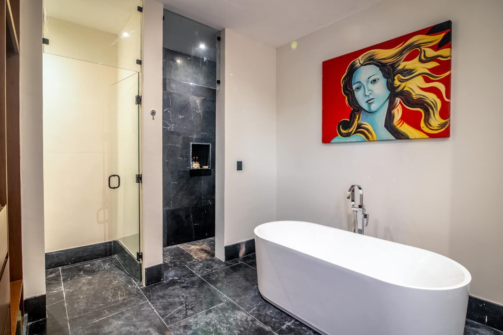 Compostela Orion 61 - Image 23