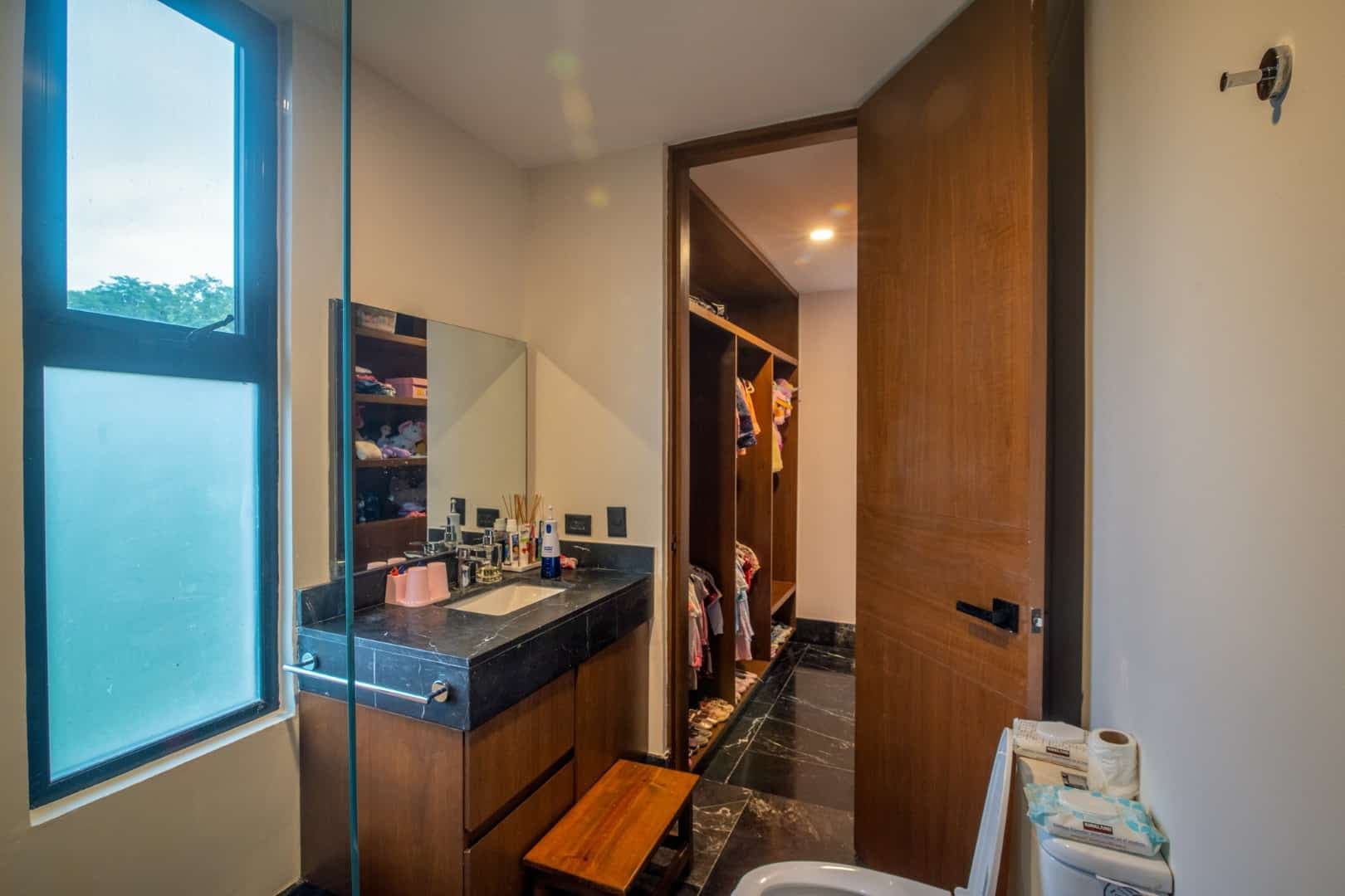 Compostela Orion 61 - Image 27