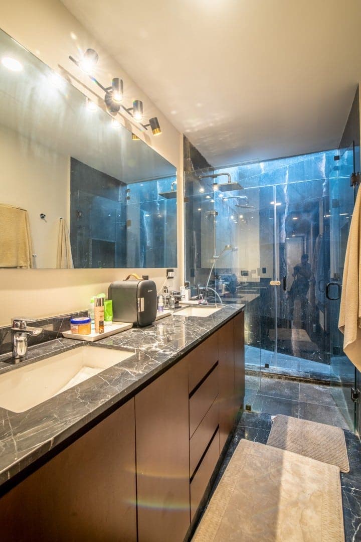 Compostela Orion 61 - Image 29