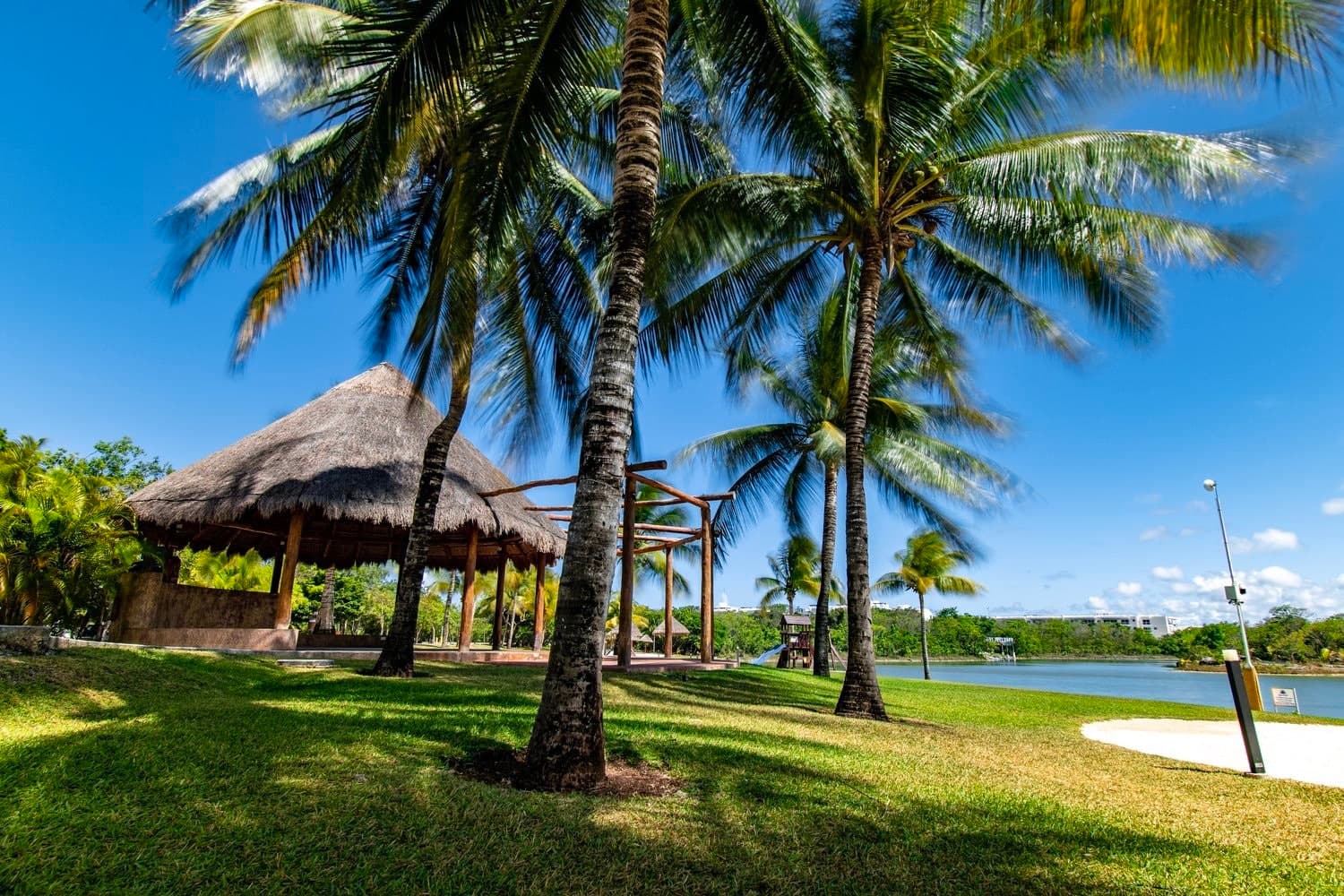 Lagos Del Sol 114 - Image 1