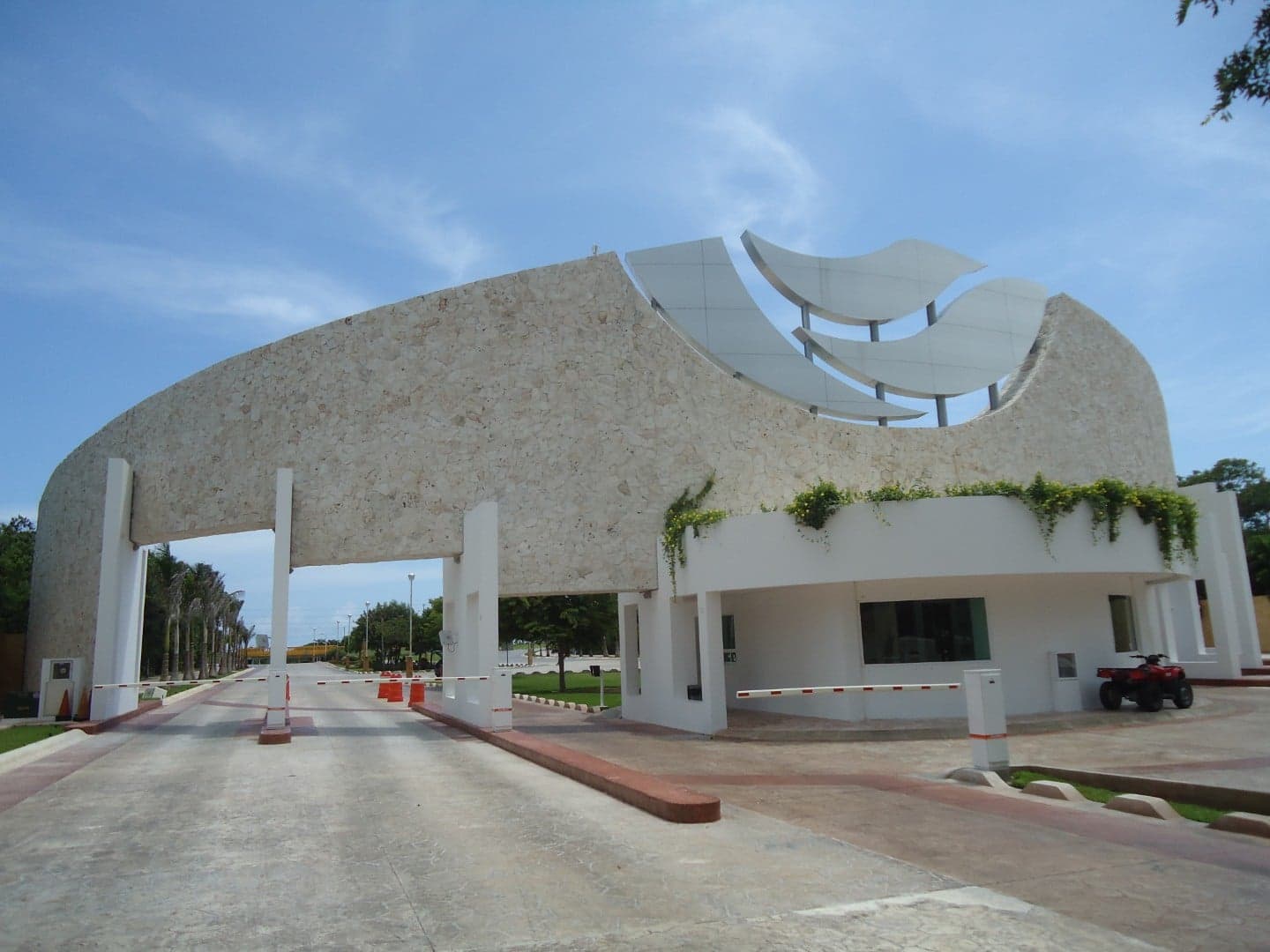 Lagos Del Sol 114 - Image 5