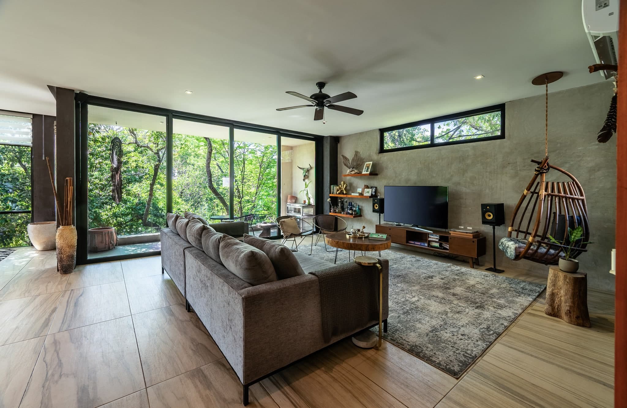 Multi-Unit: 3 Condos + Commercial Space - Image 33