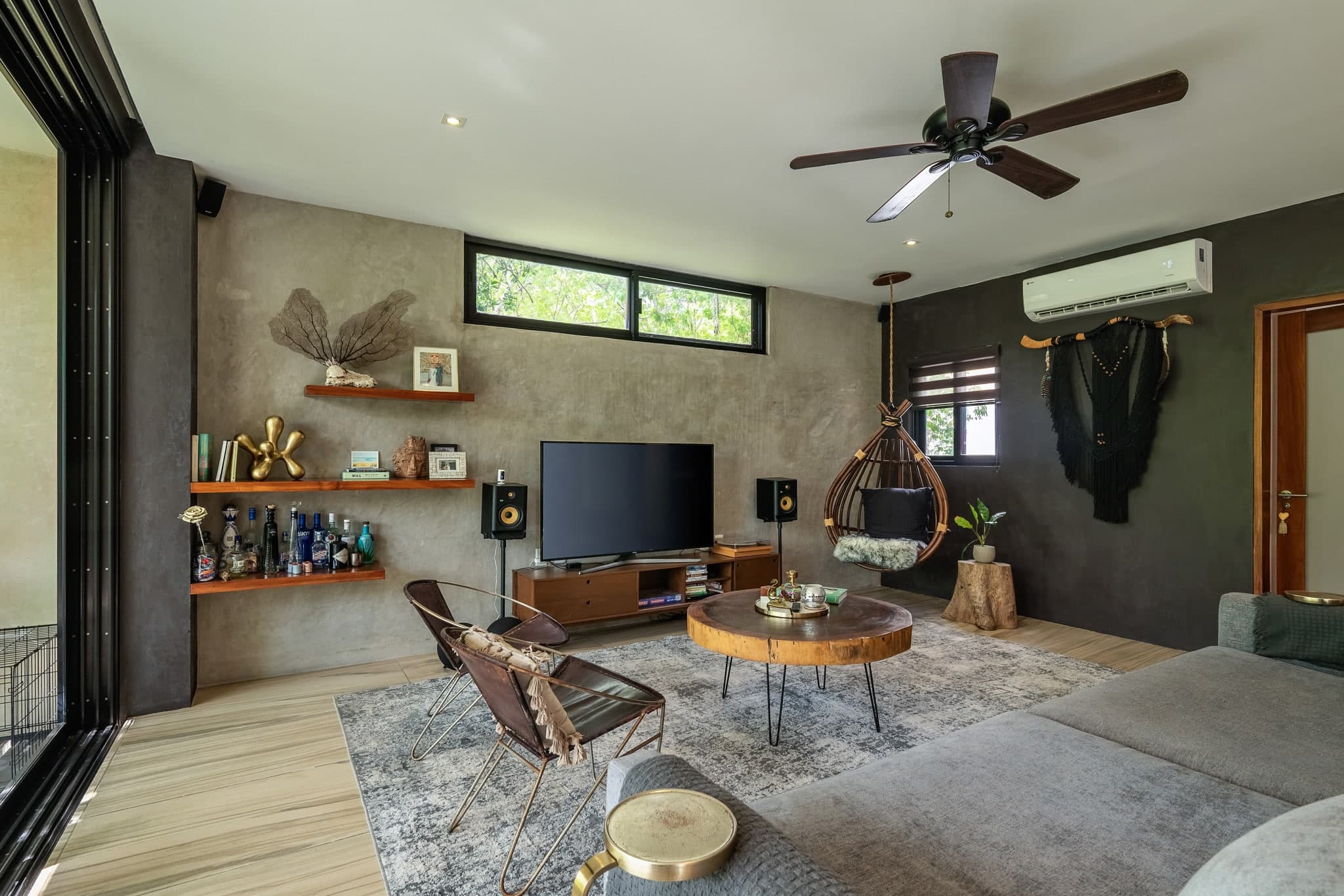 Multi-Unit: 3 Condos + Commercial Space - Image 36