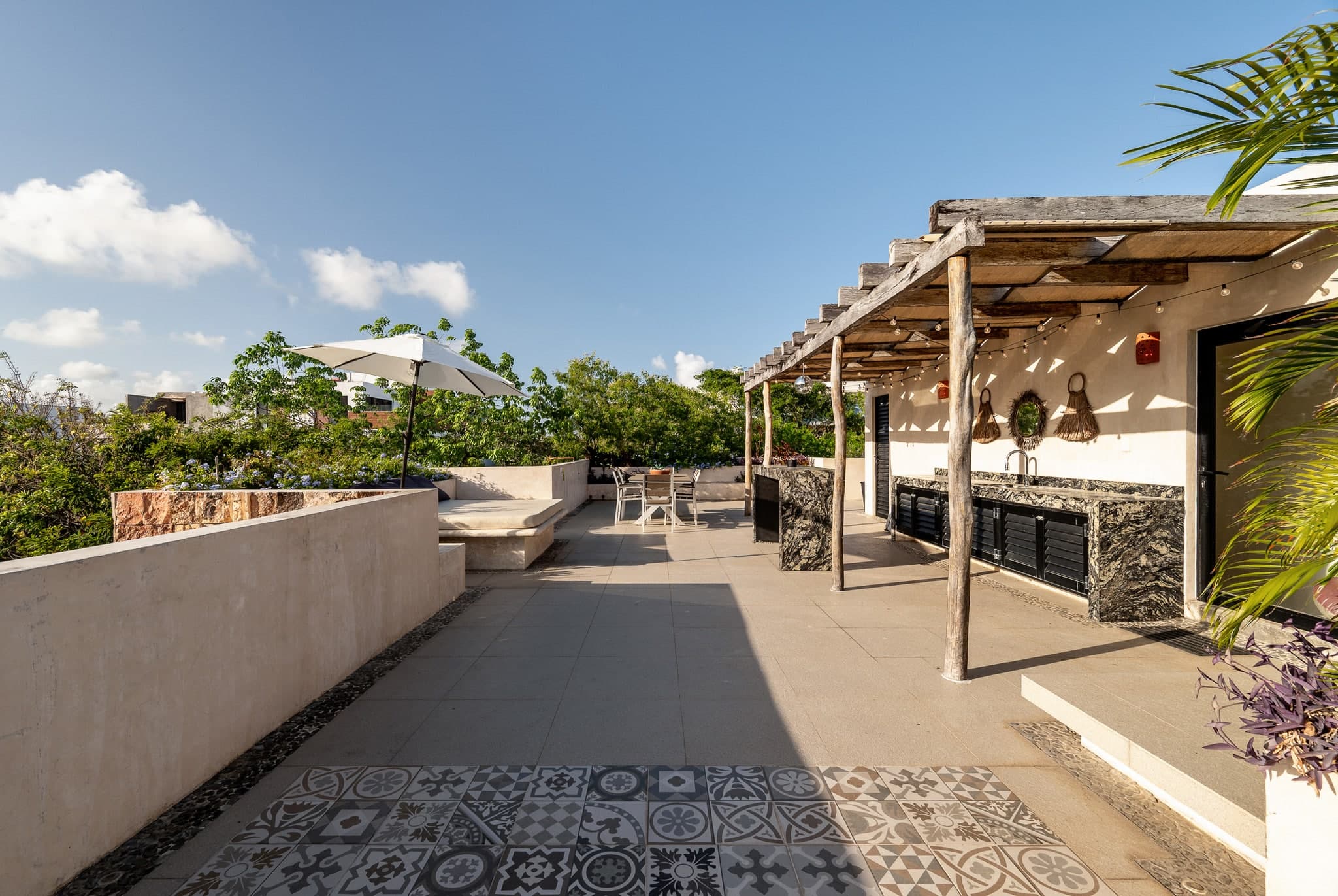 Multi-Unit: 3 Condos + Commercial Space - Image 50