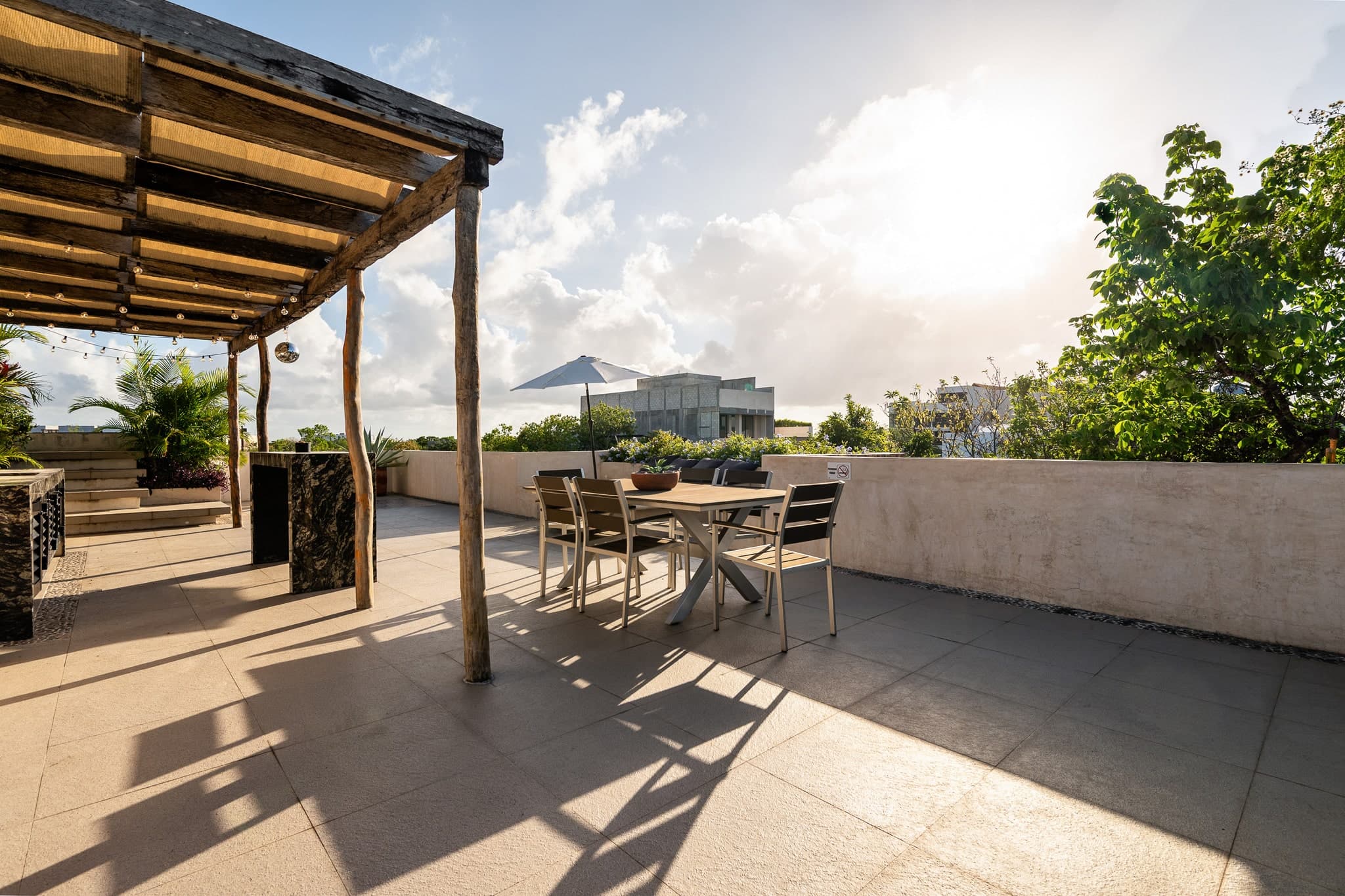 Multi-Unit: 3 Condos + Commercial Space - Image 53