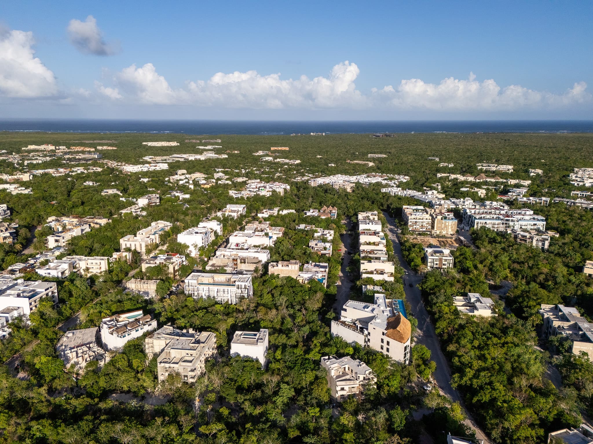 Multi-Unit: 3 Condos + Commercial Space - Image 28