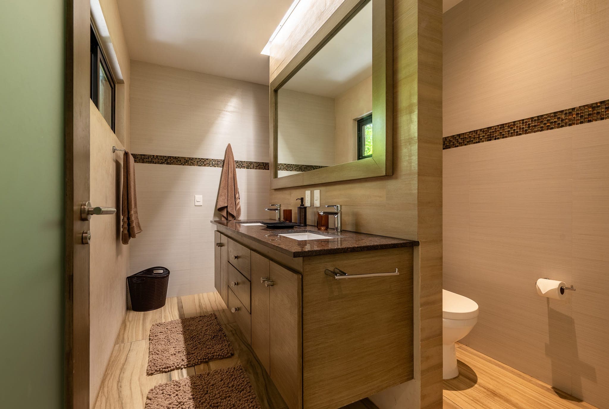 Multi-Unit: 3 Condos + Commercial Space - Image 61