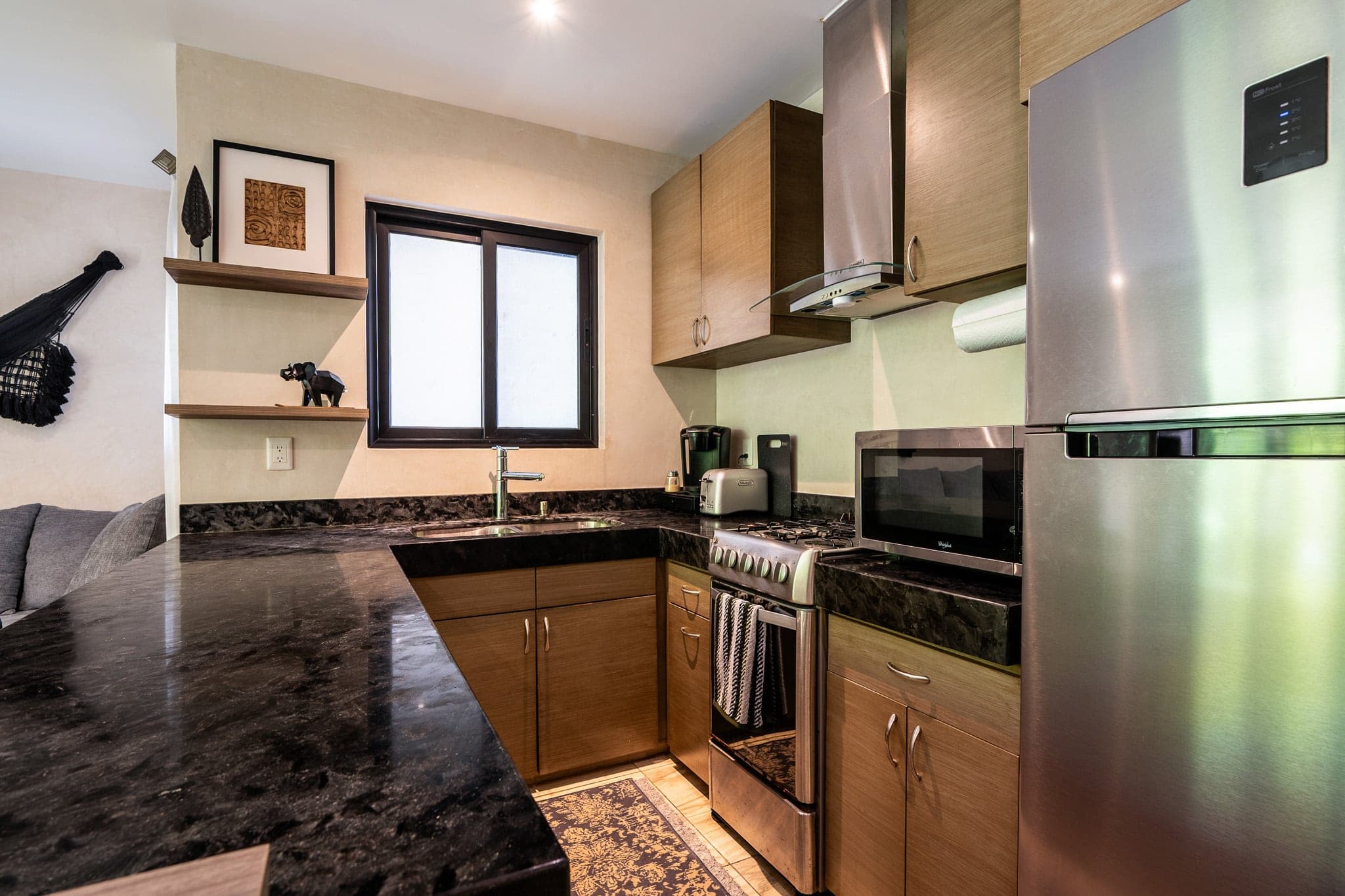 Multi-Unit: 3 Condos + Commercial Space - Image 69