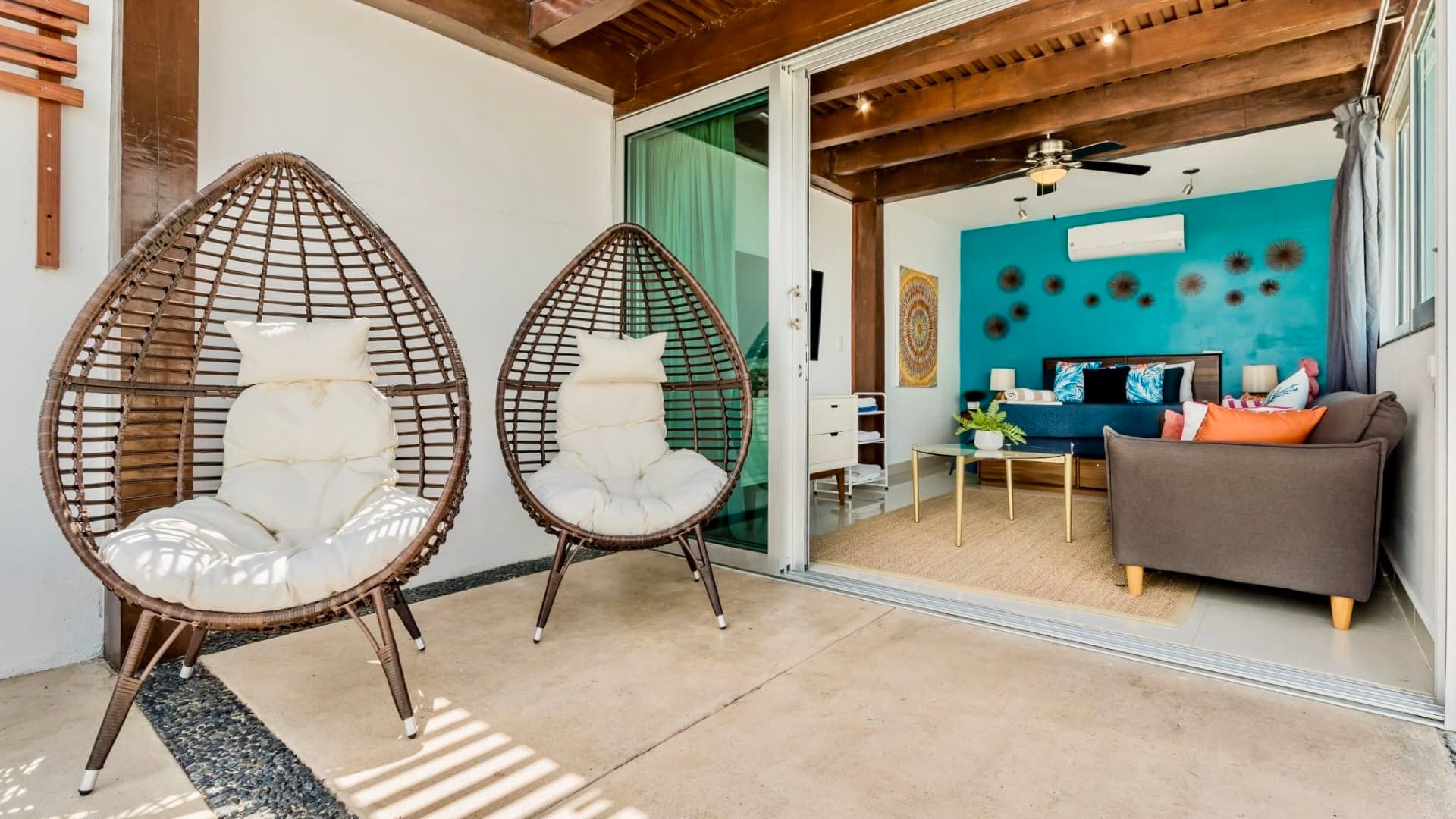 Oasis 3 Bedroom Penthouse - Image 8