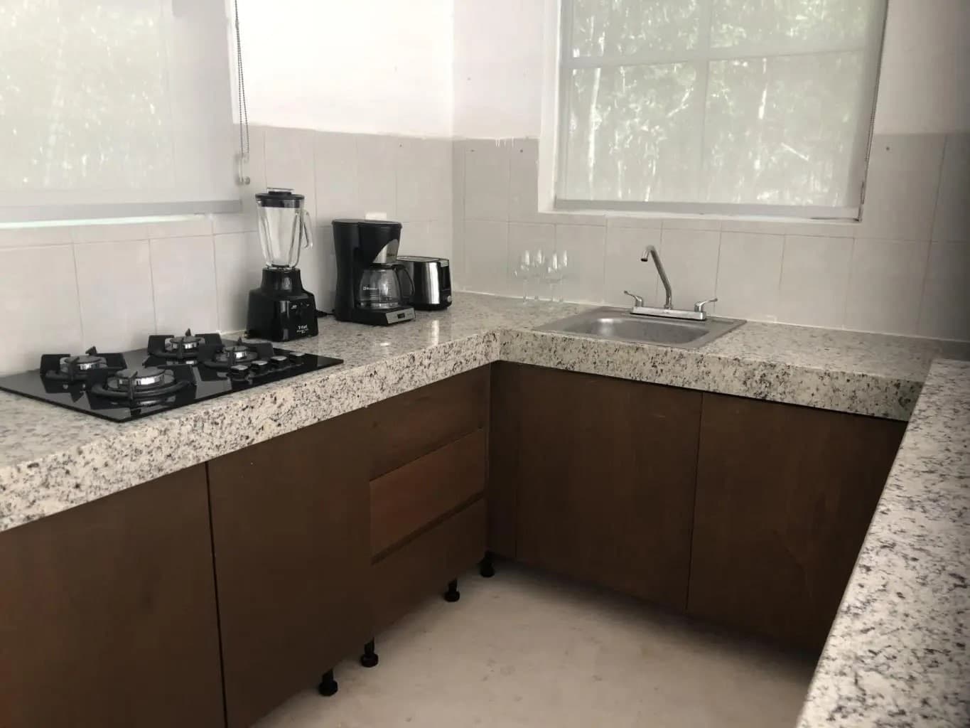 Jungle Homes on 2.5 Acres - Image 10