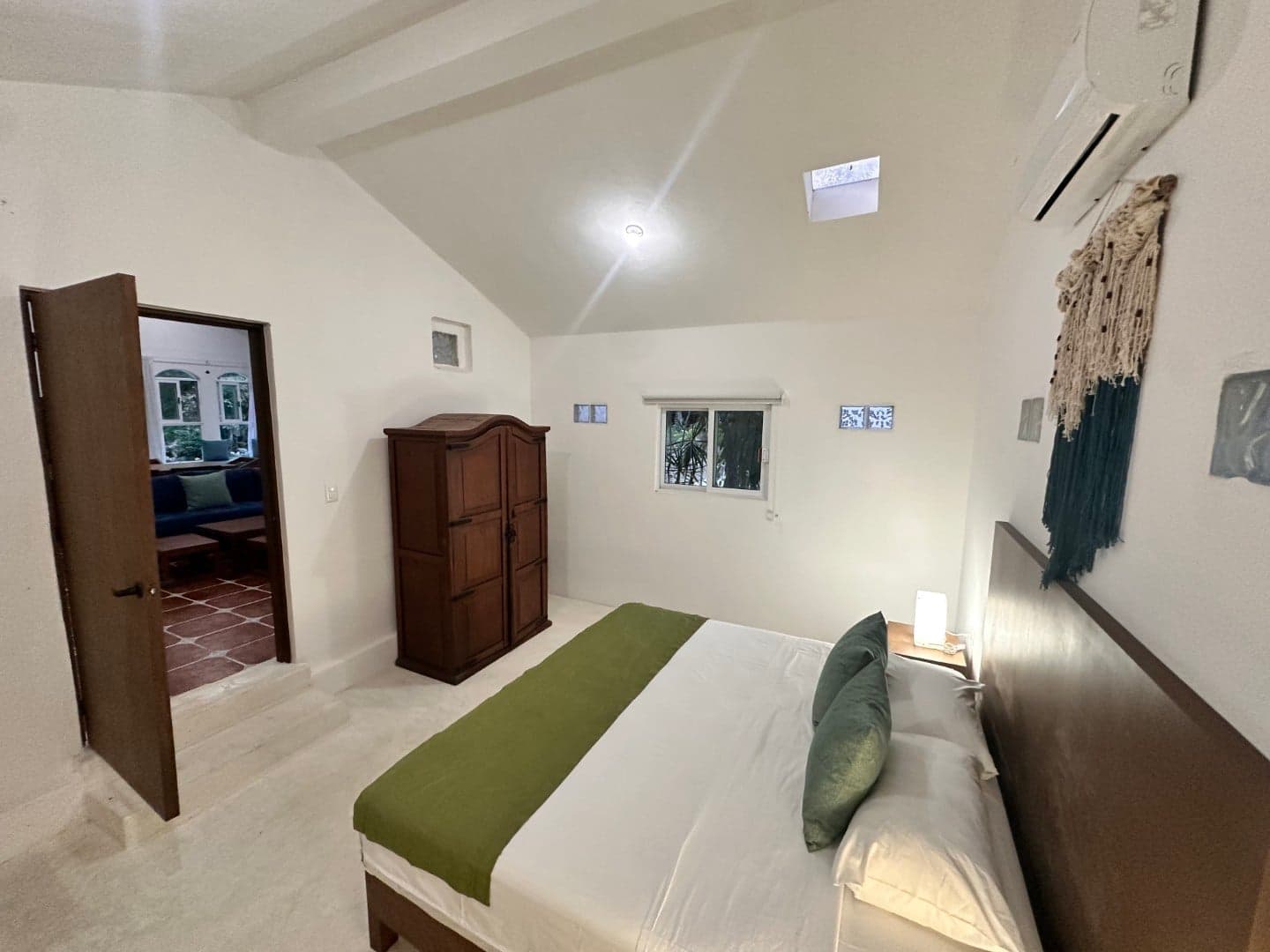 Jungle Homes on 2.5 Acres - Image 25