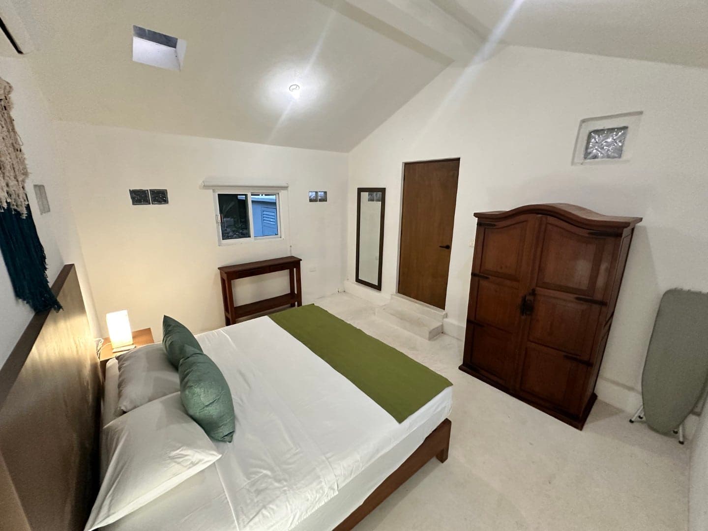 Jungle Homes on 2.5 Acres - Image 26