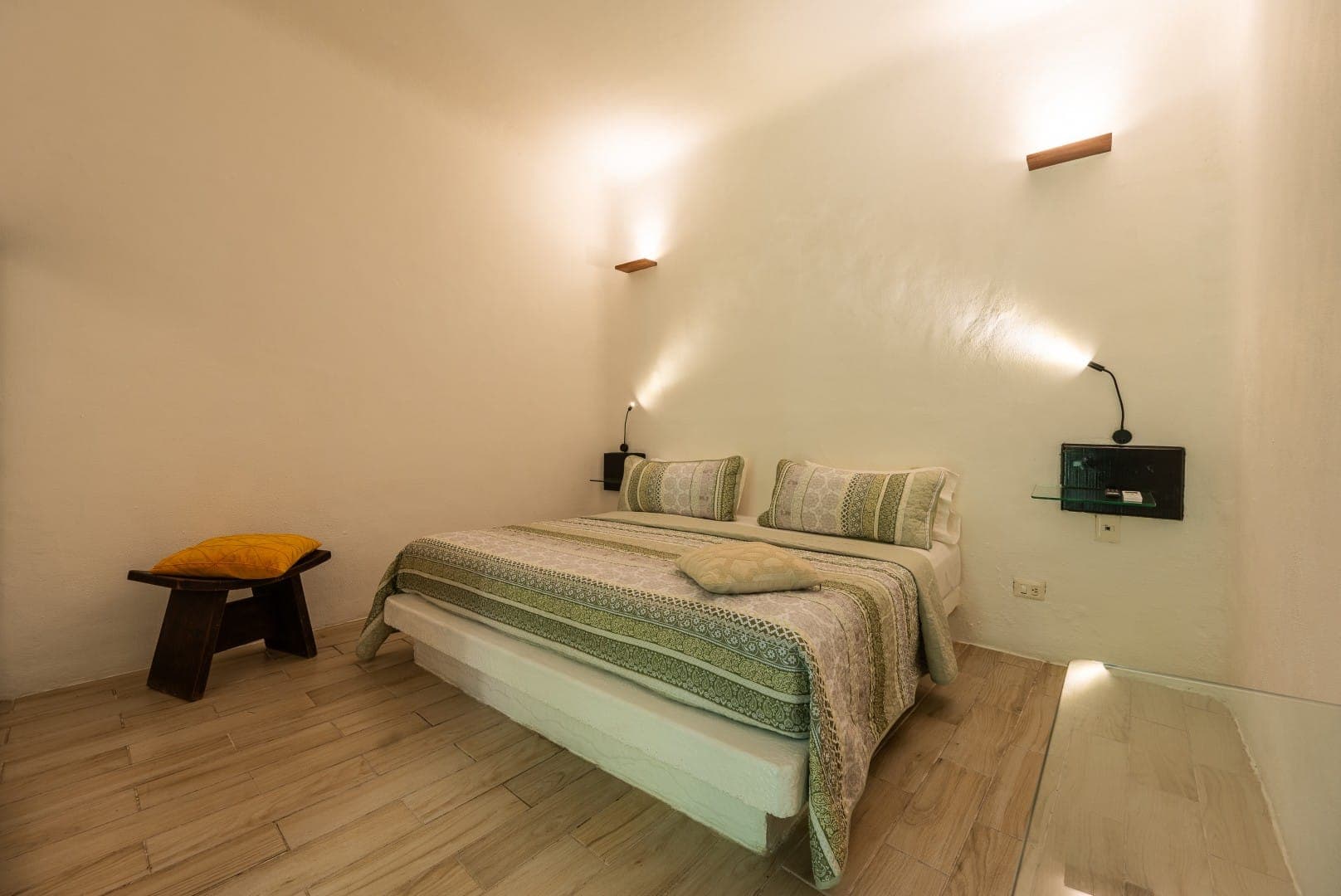 Kinbe Hotel - Image 2