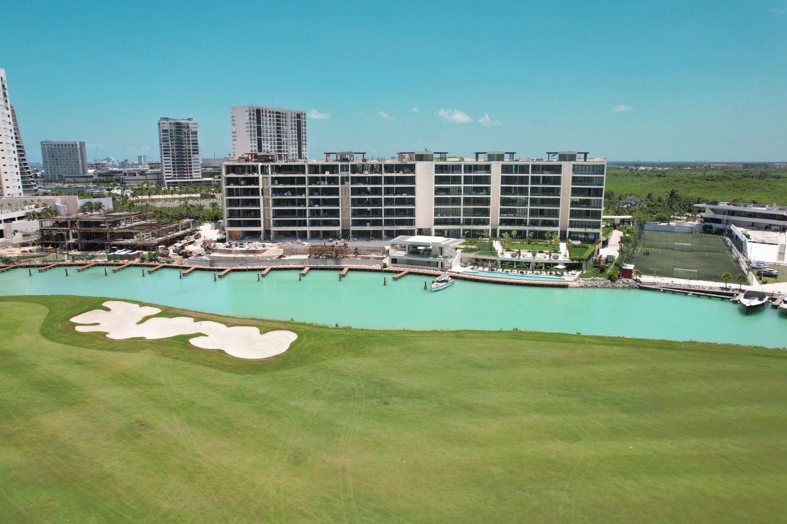 La Vela 412 - Image 25