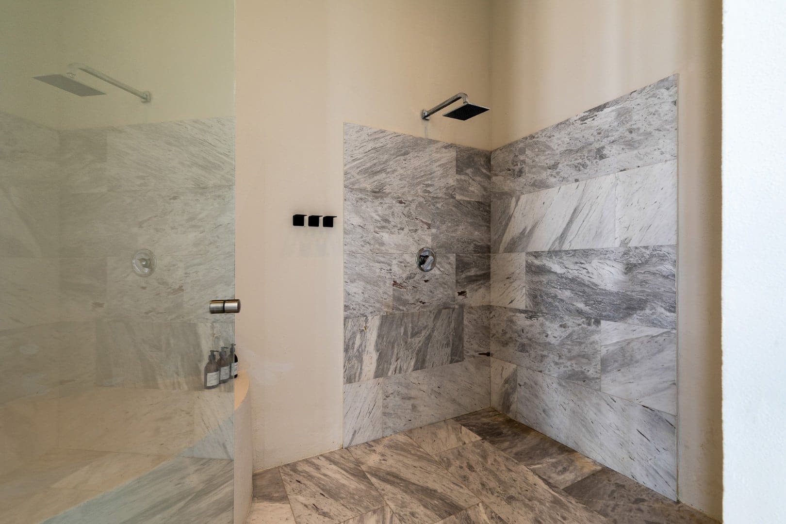 Rae’s Villa - Image 100