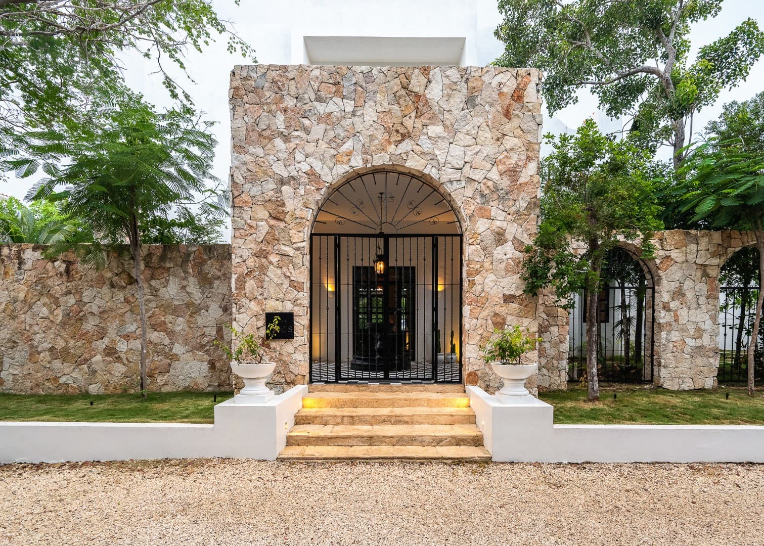 Rae’s Villa - Image 105