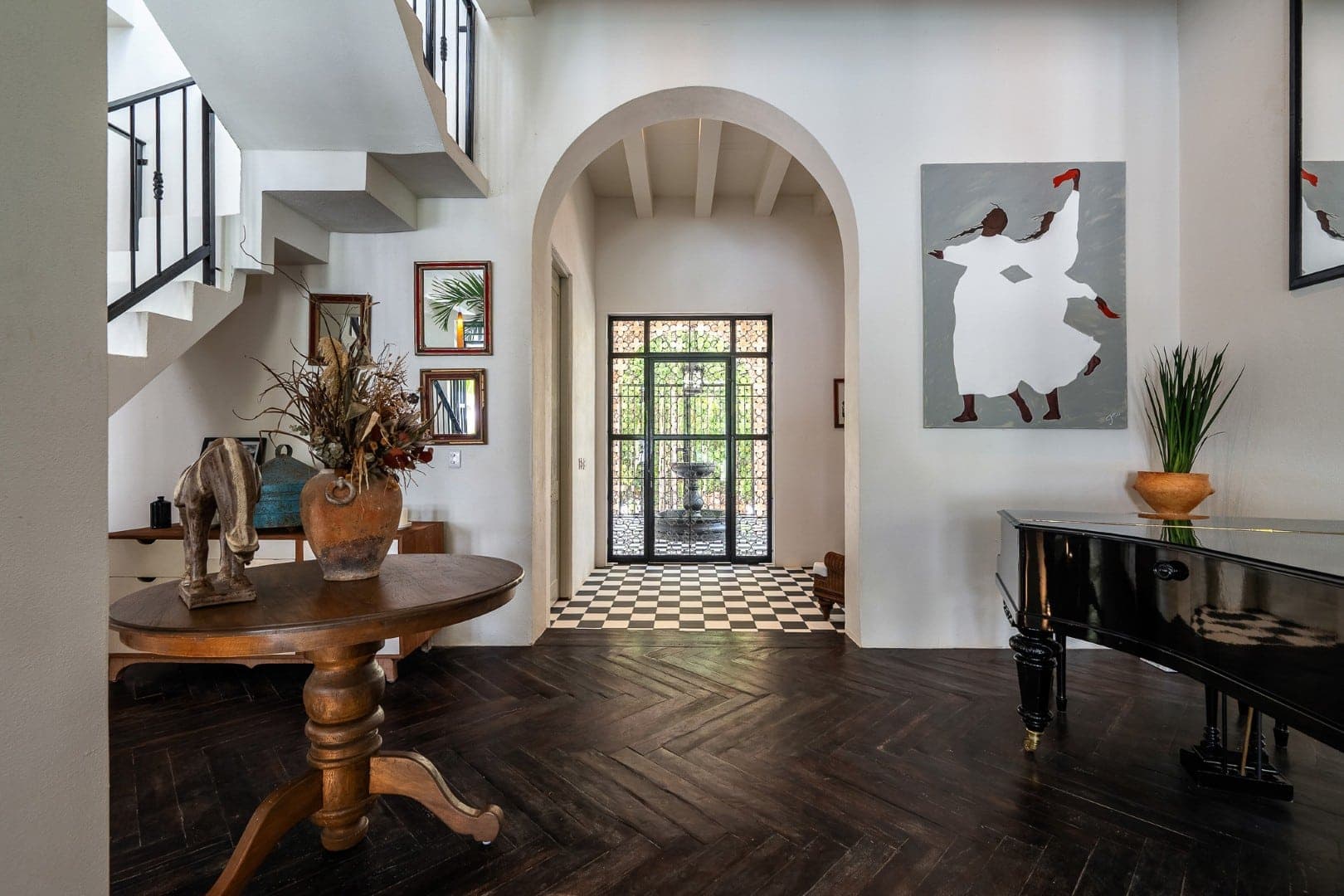 Rae’s Villa - Image 21