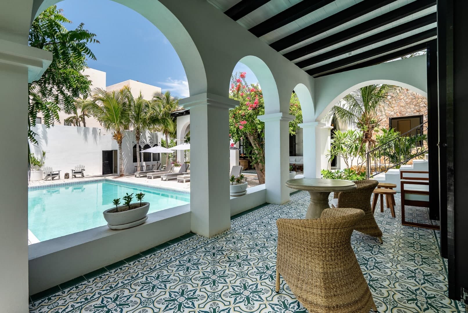 Rae’s Villa - Image 26