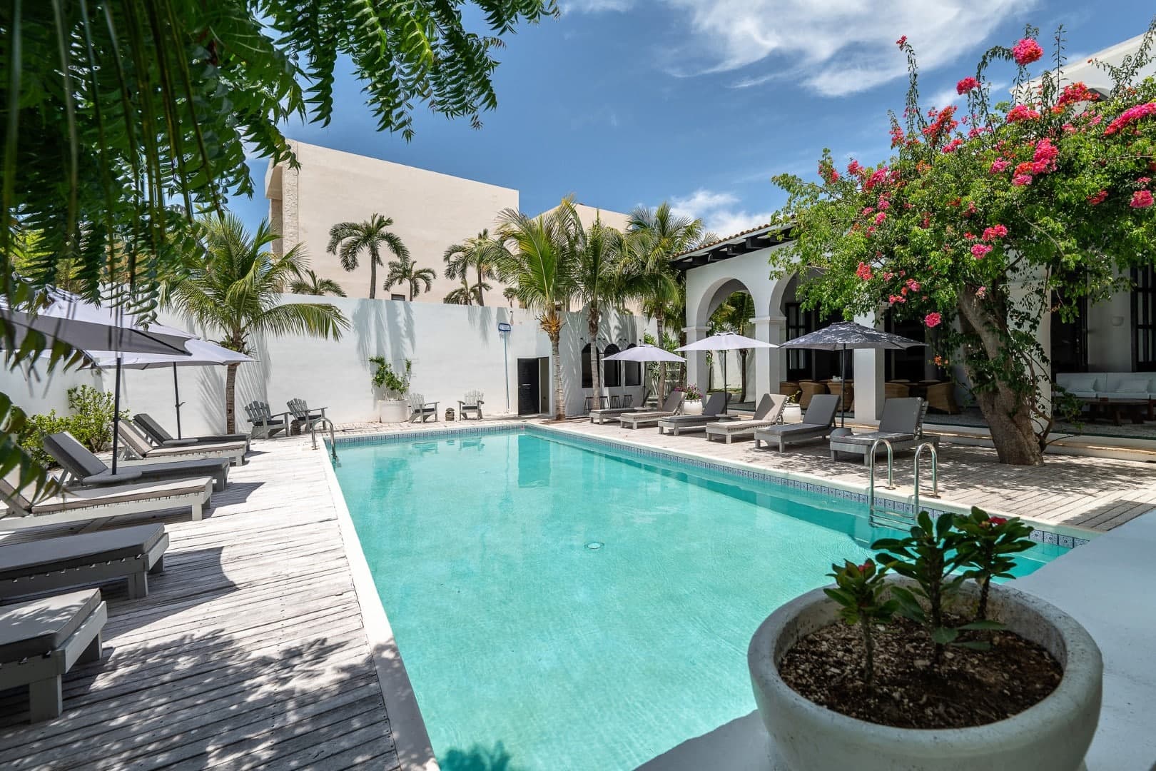 Rae’s Villa - Image 28