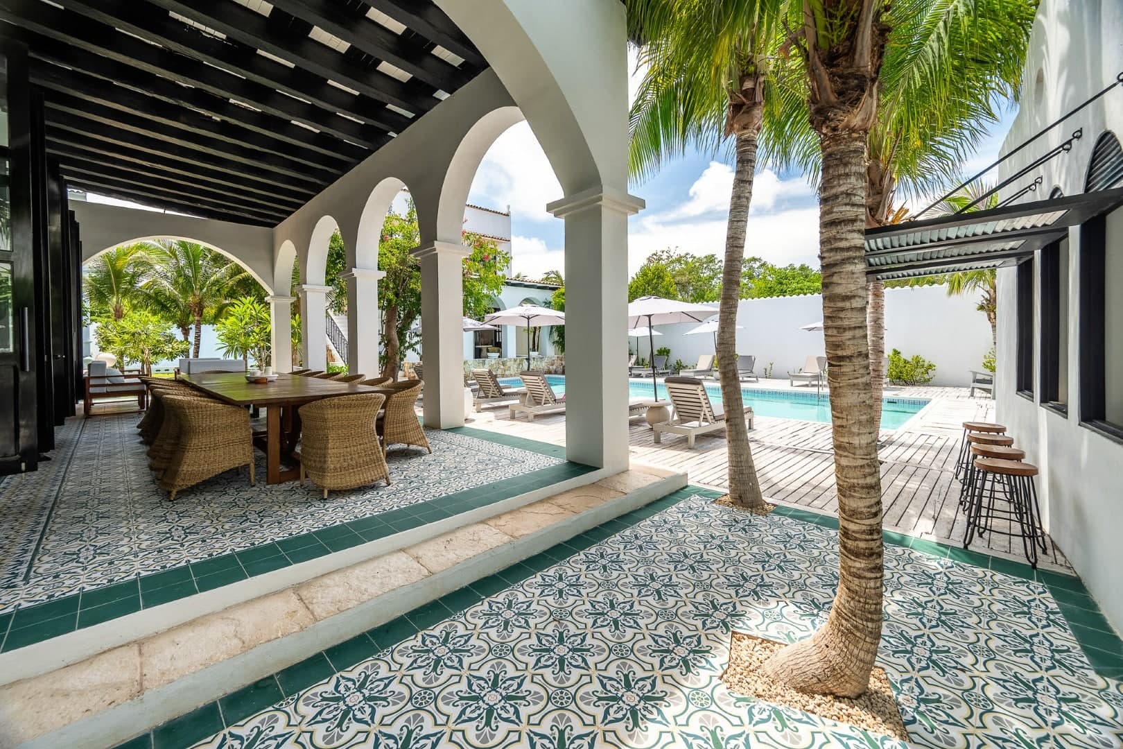 Rae’s Villa - Image 46