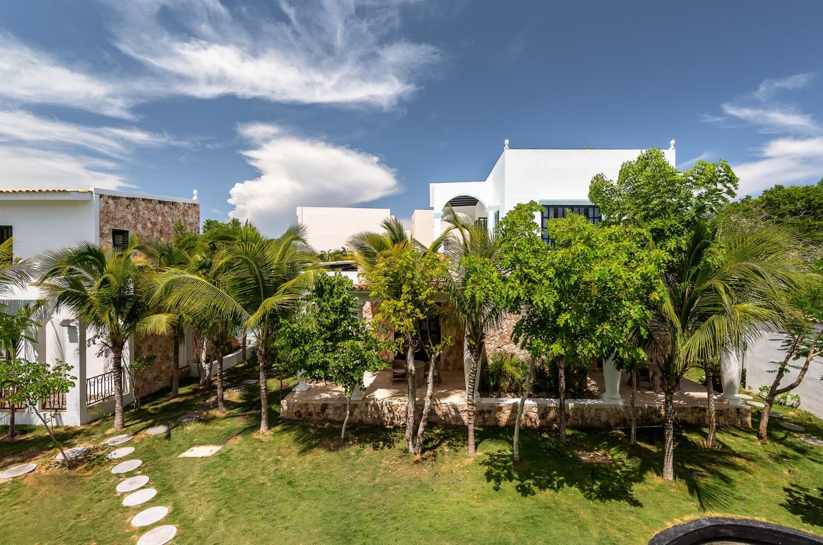 Rae’s Villa - Image 54