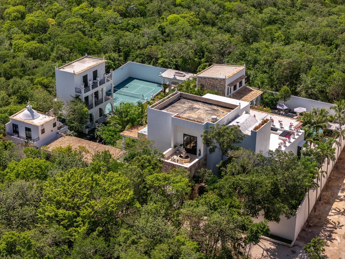 Rae’s Villa - Image 66