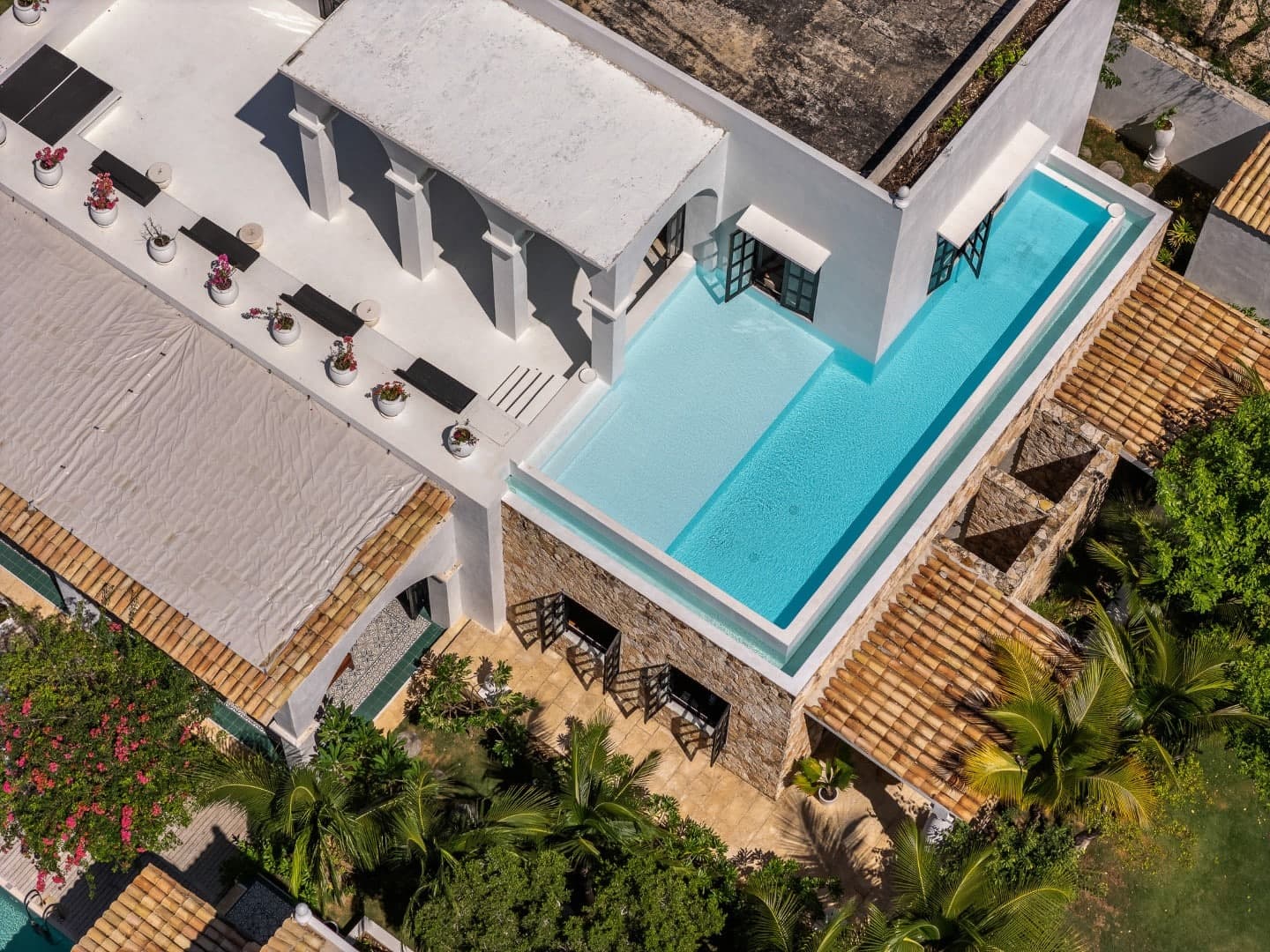 Rae’s Villa - Image 67