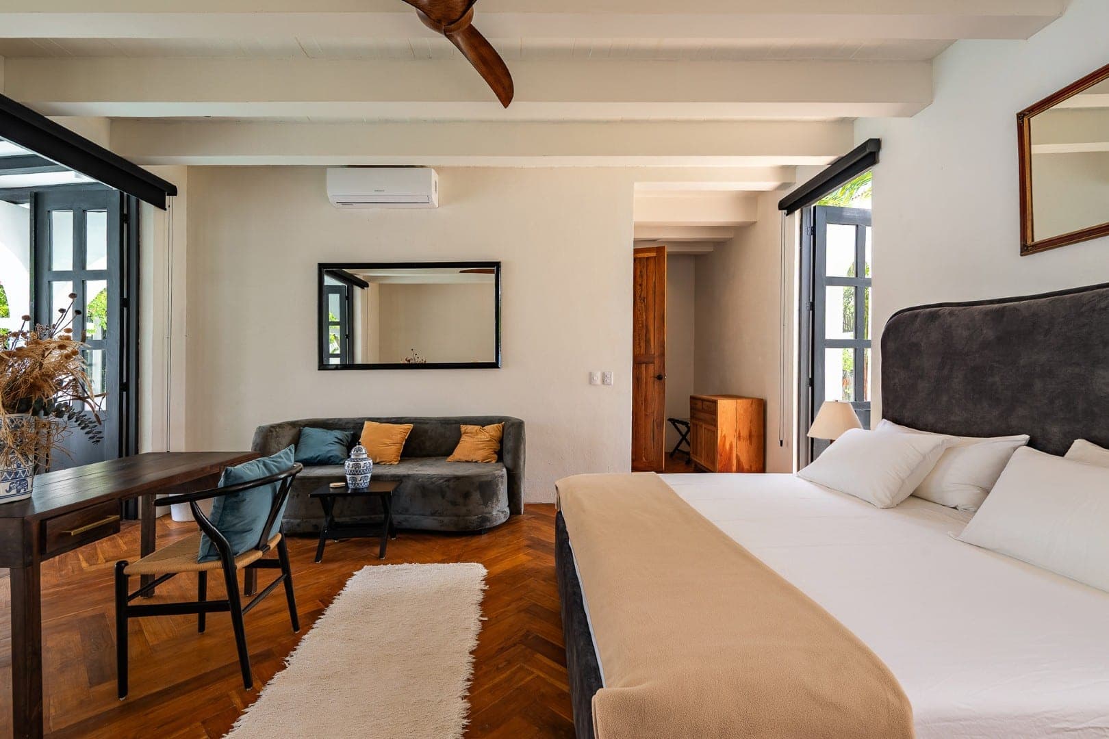 Rae’s Villa - Image 85