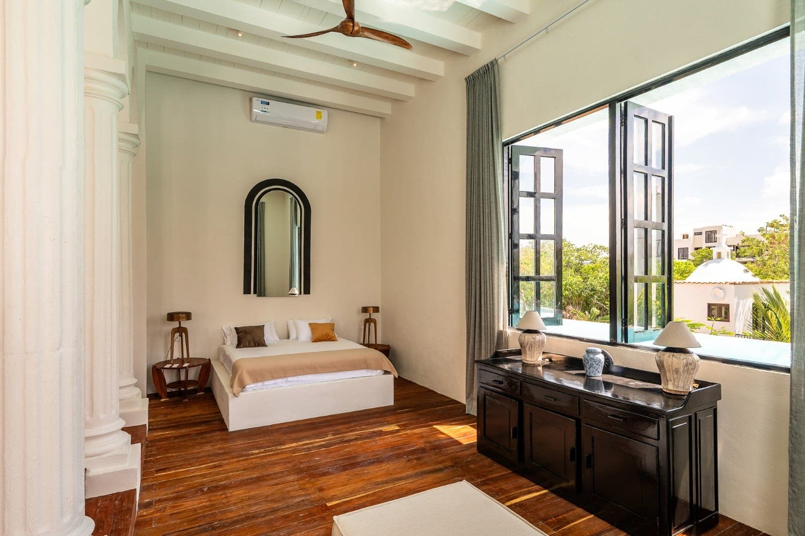 Rae’s Villa - Image 93