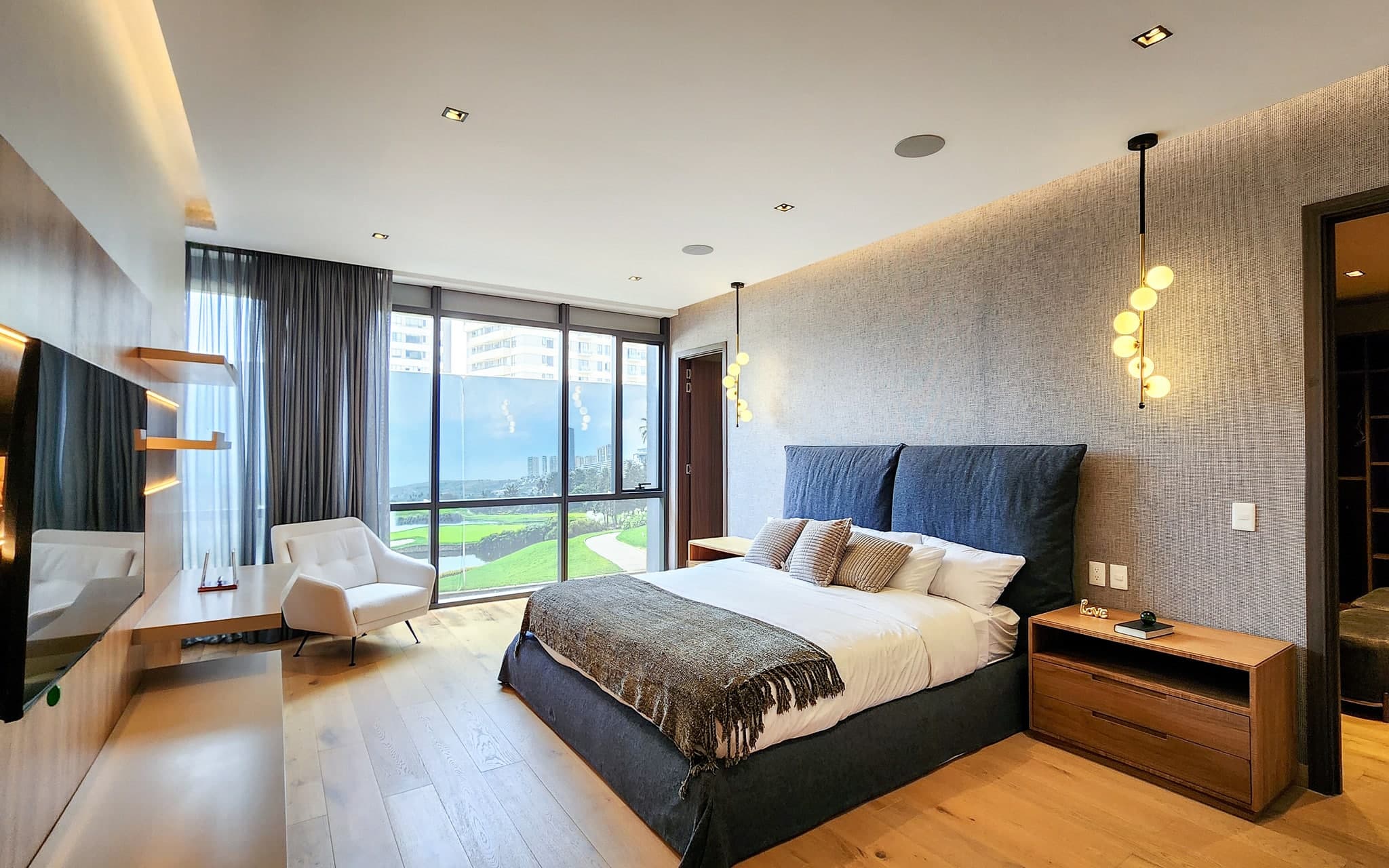 Sky View 3 Bedroom Condo - Image 15