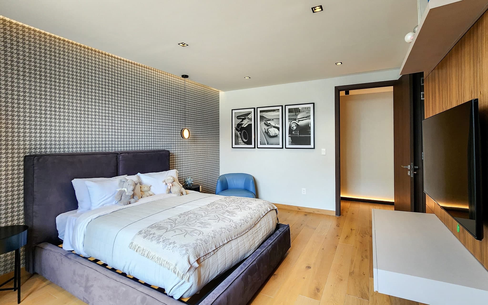 Sky View 3 Bedroom Condo - Image 22