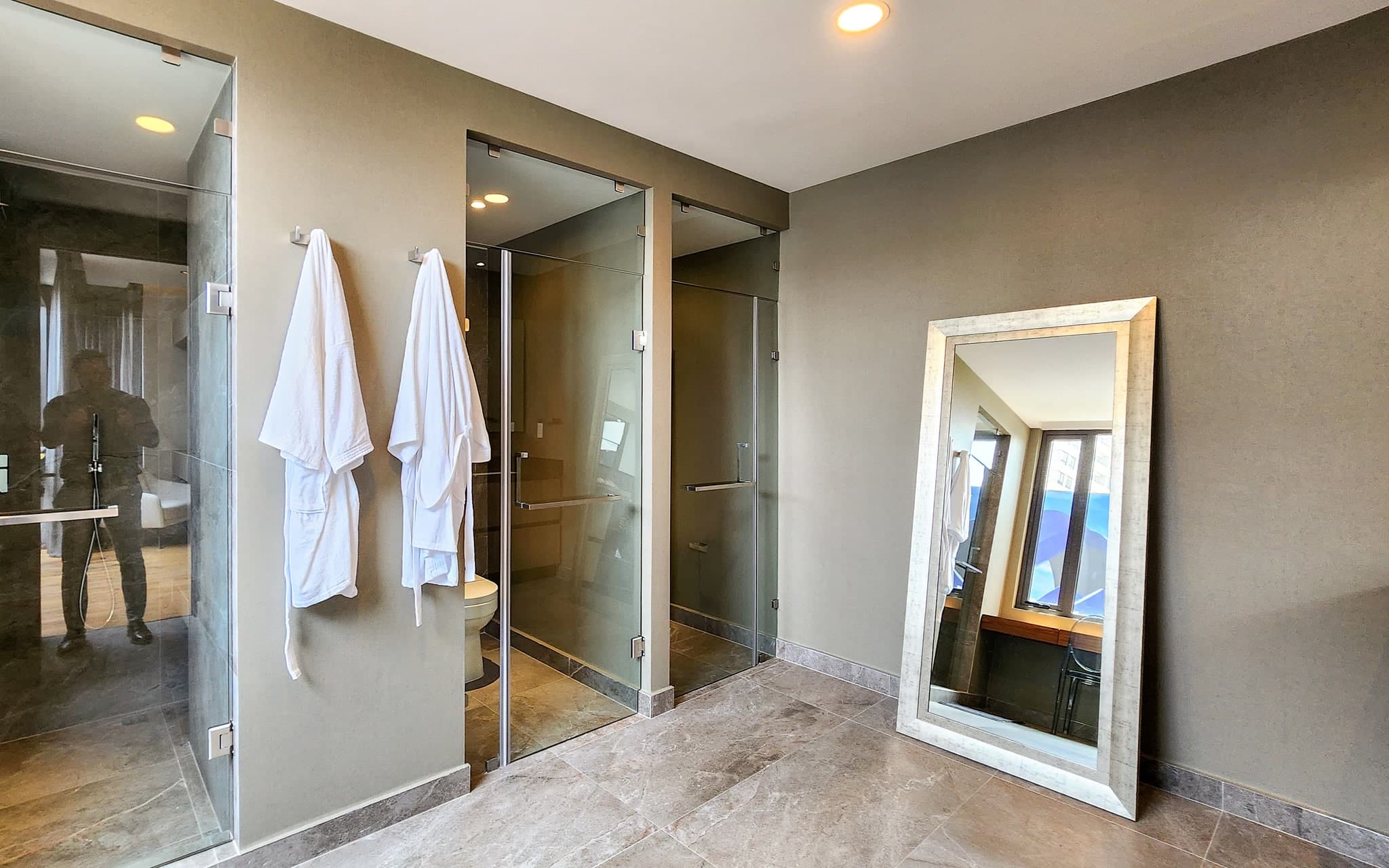 Sky View 3 Bedroom Condo - Image 27