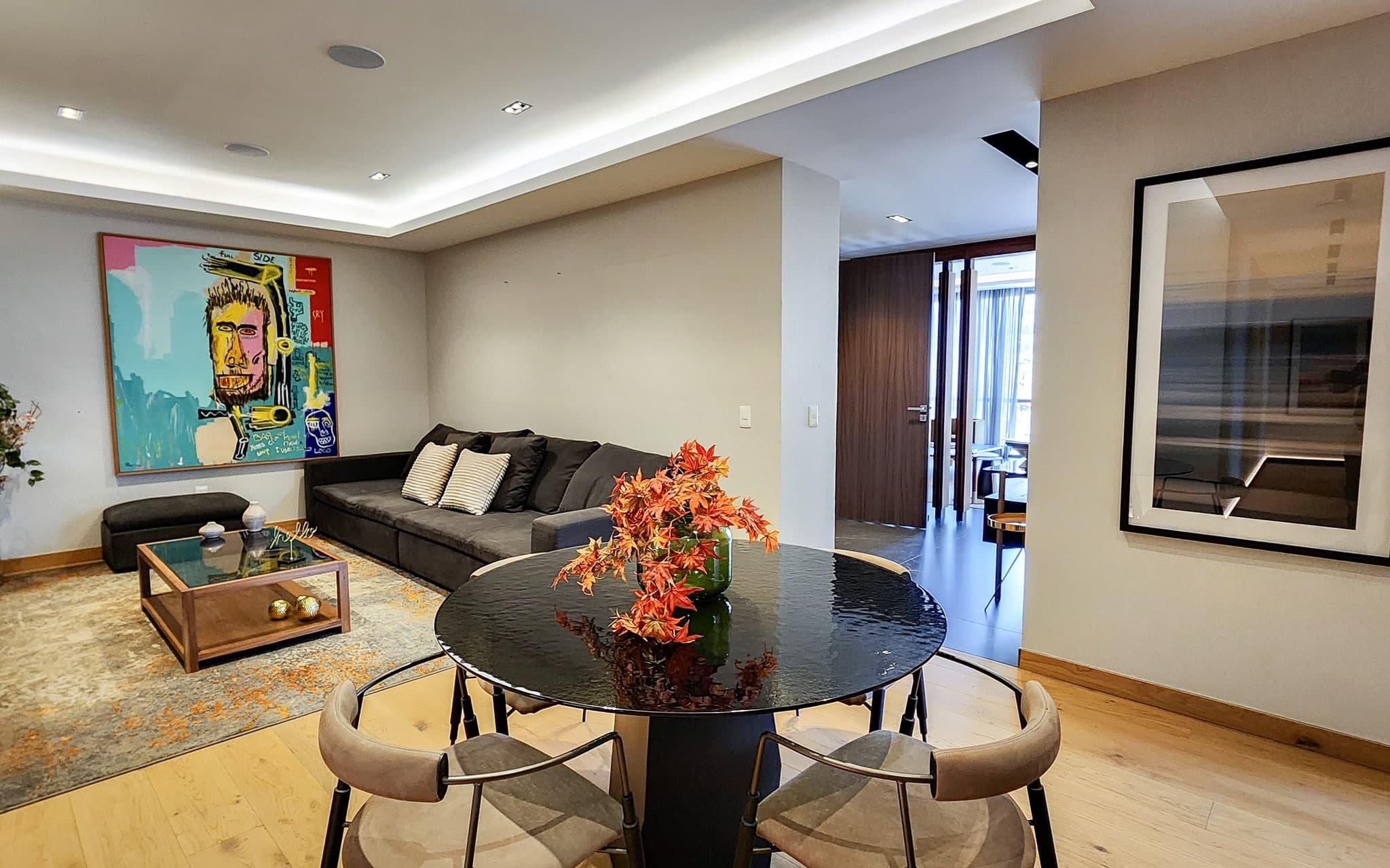 Sky View 3 Bedroom Condo - Image 9