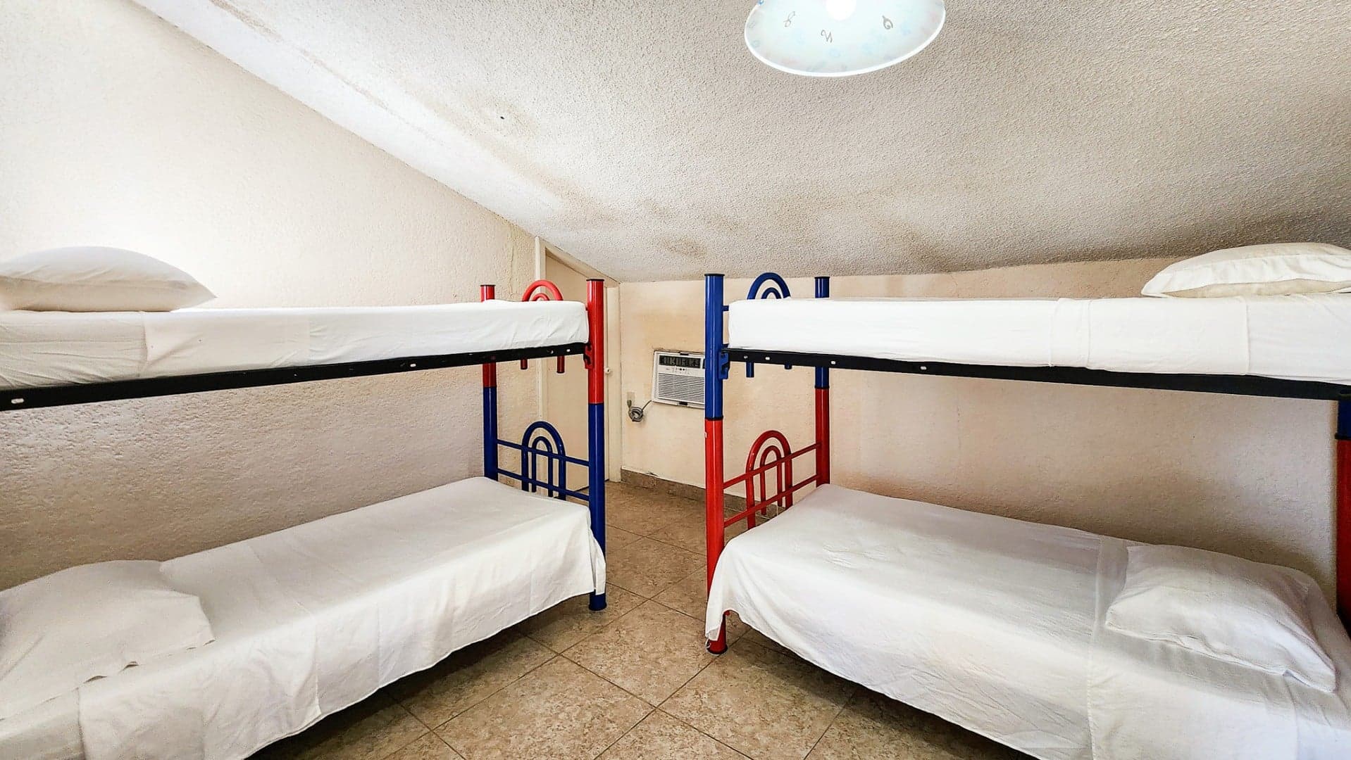 Lomas Del Marques House - Image 20