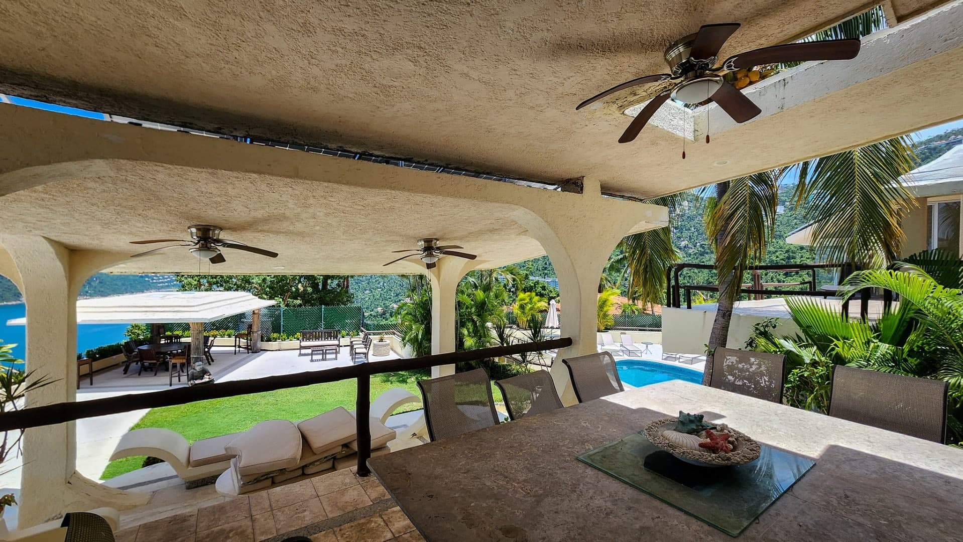 Lomas Del Marques House - Image 8