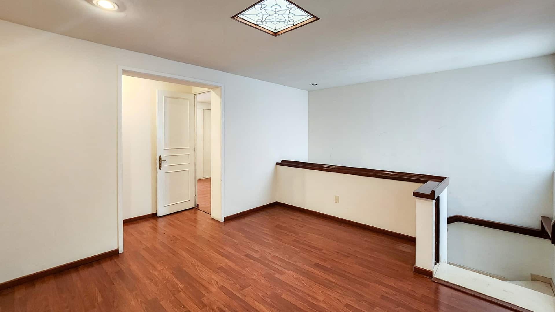 Milton 64 - Image 17