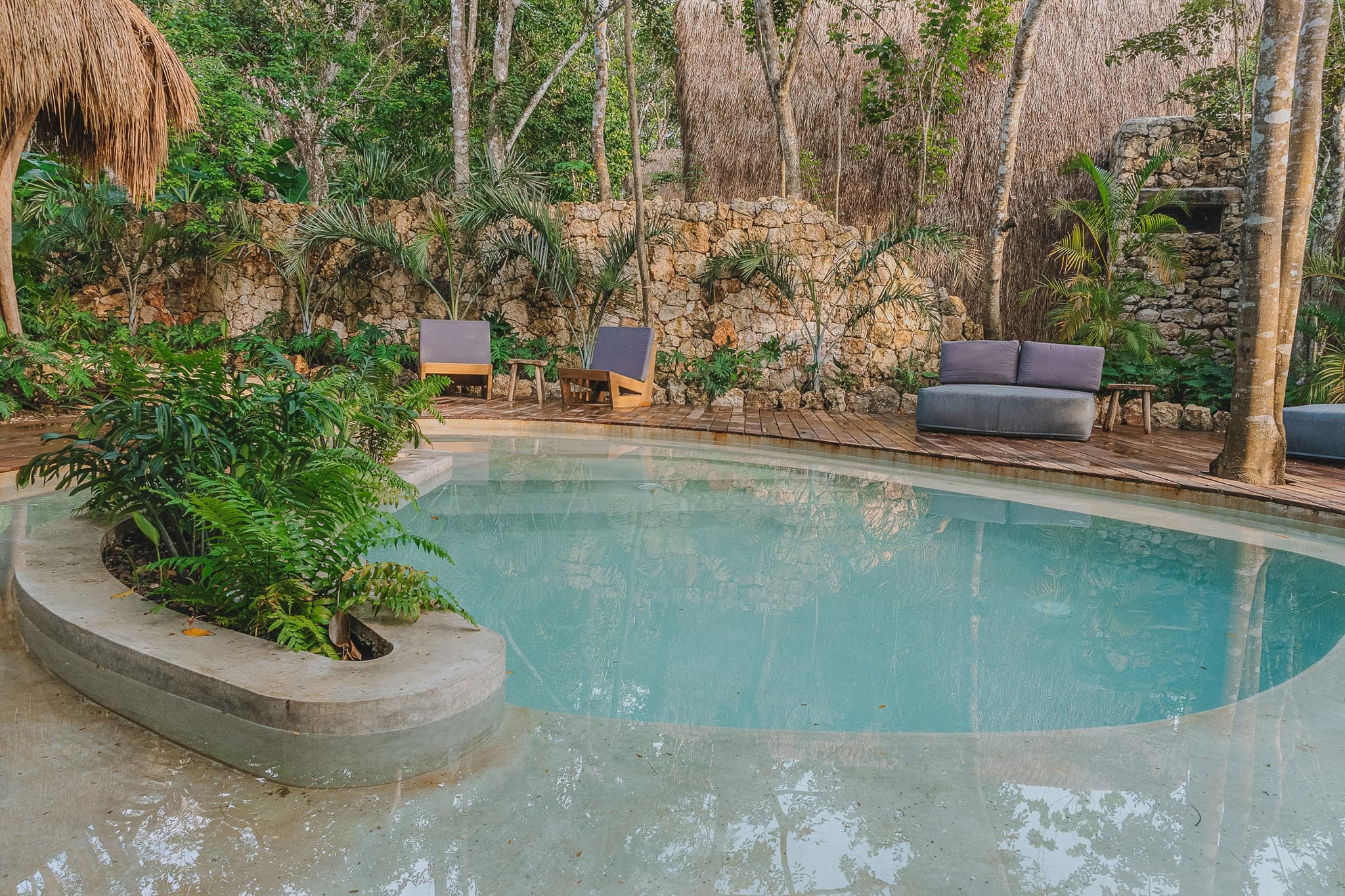 13-Room Lake Front Bacalar Hotel - Image 12