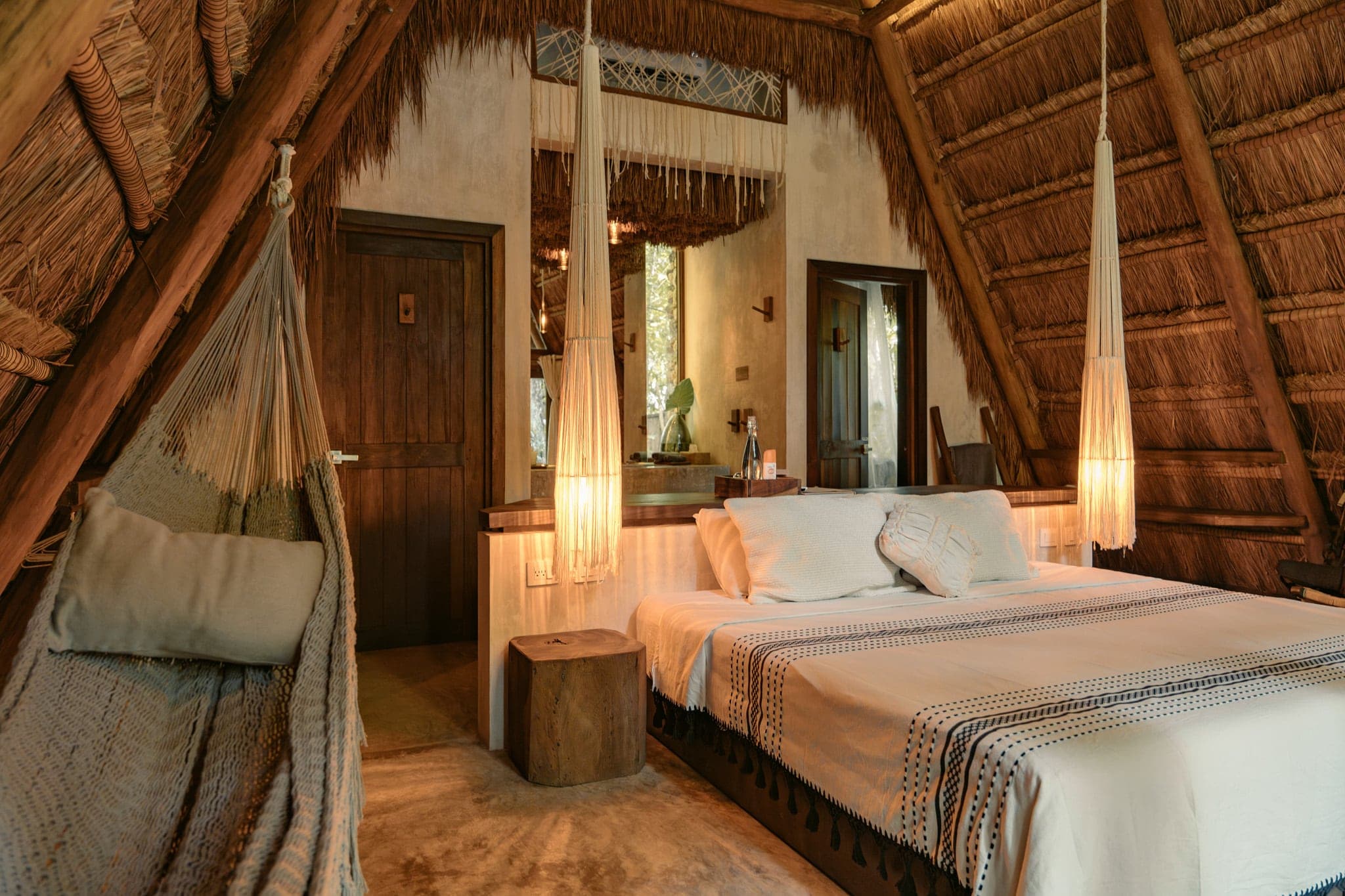 13-Room Lake Front Bacalar Hotel - Image 7