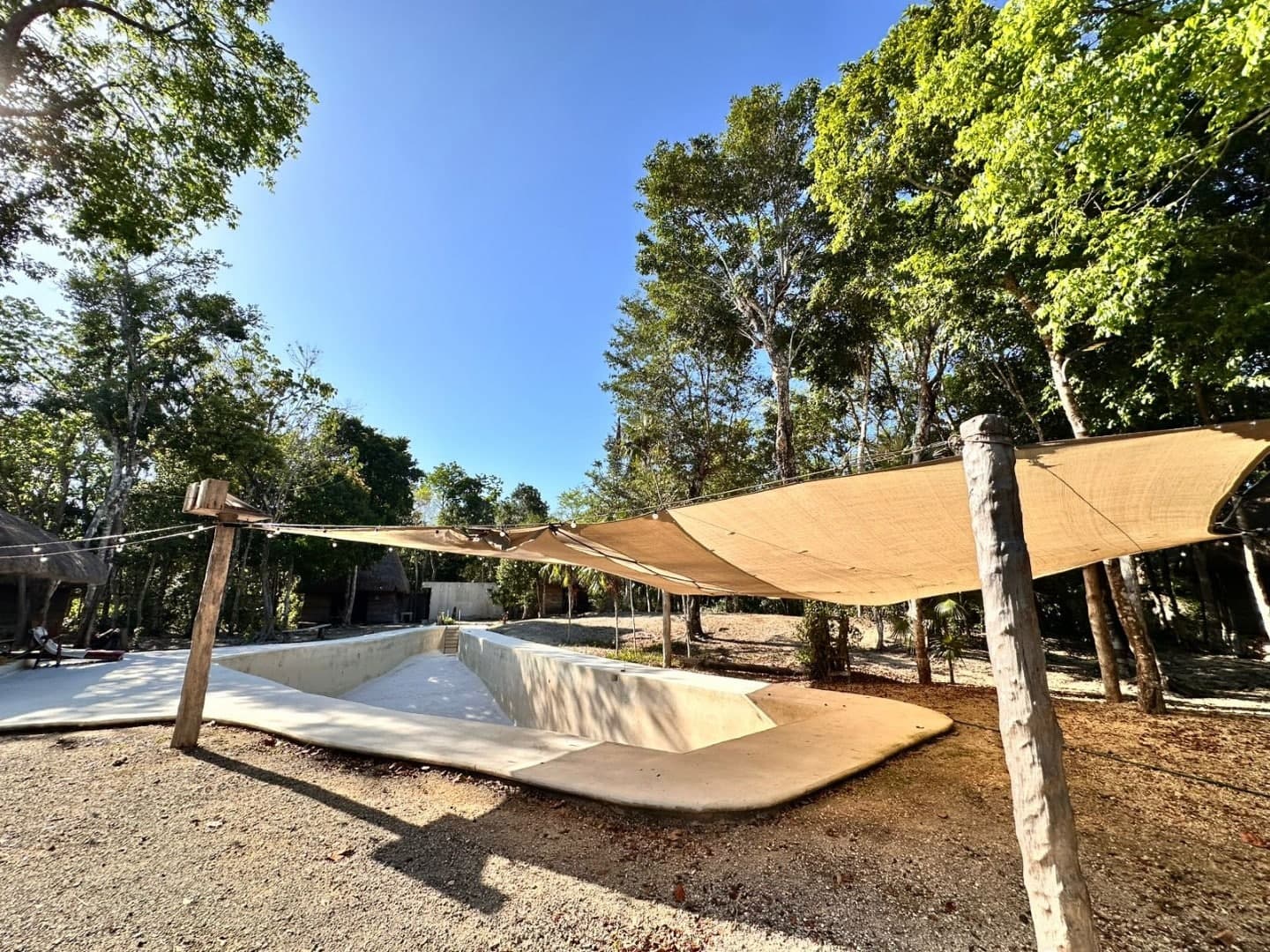 10 Cabin Jungle Retreat - Image 23