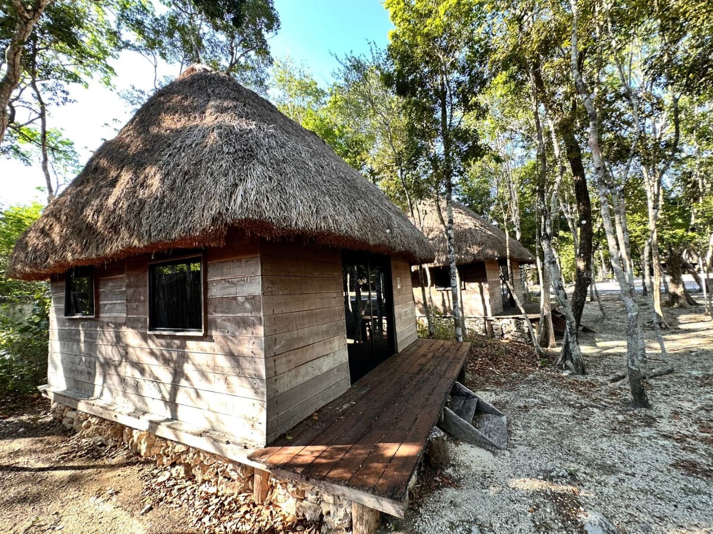 10 Cabin Jungle Retreat - Image 5