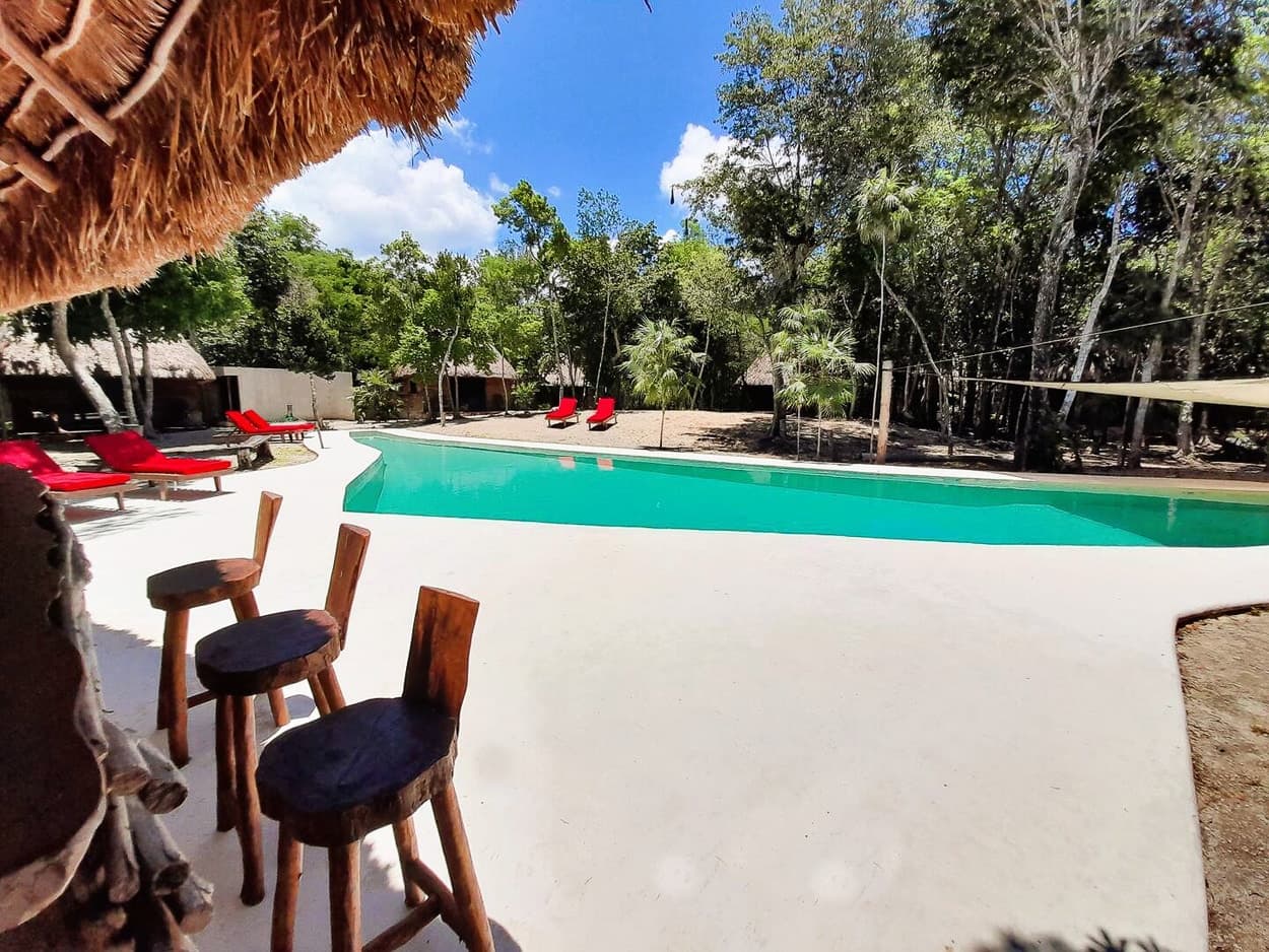 10 Cabin Jungle Retreat - Image 44