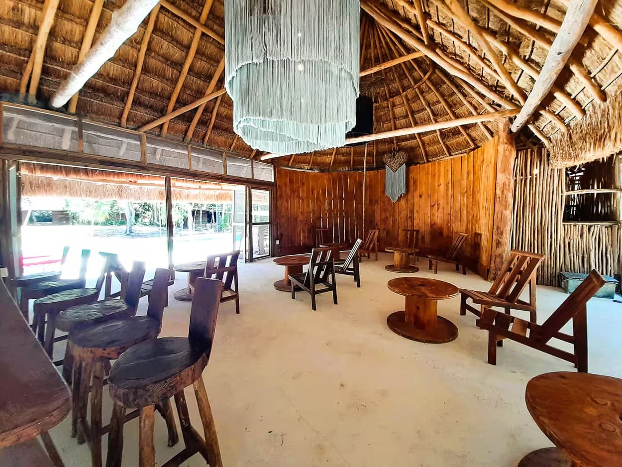 10 Cabin Jungle Retreat - Image 30