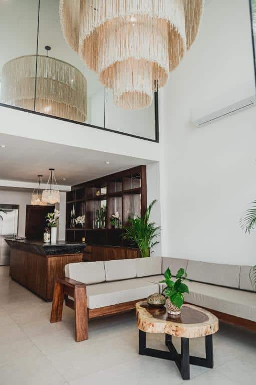 Coco Beach 25 Room Hotel - Image 4