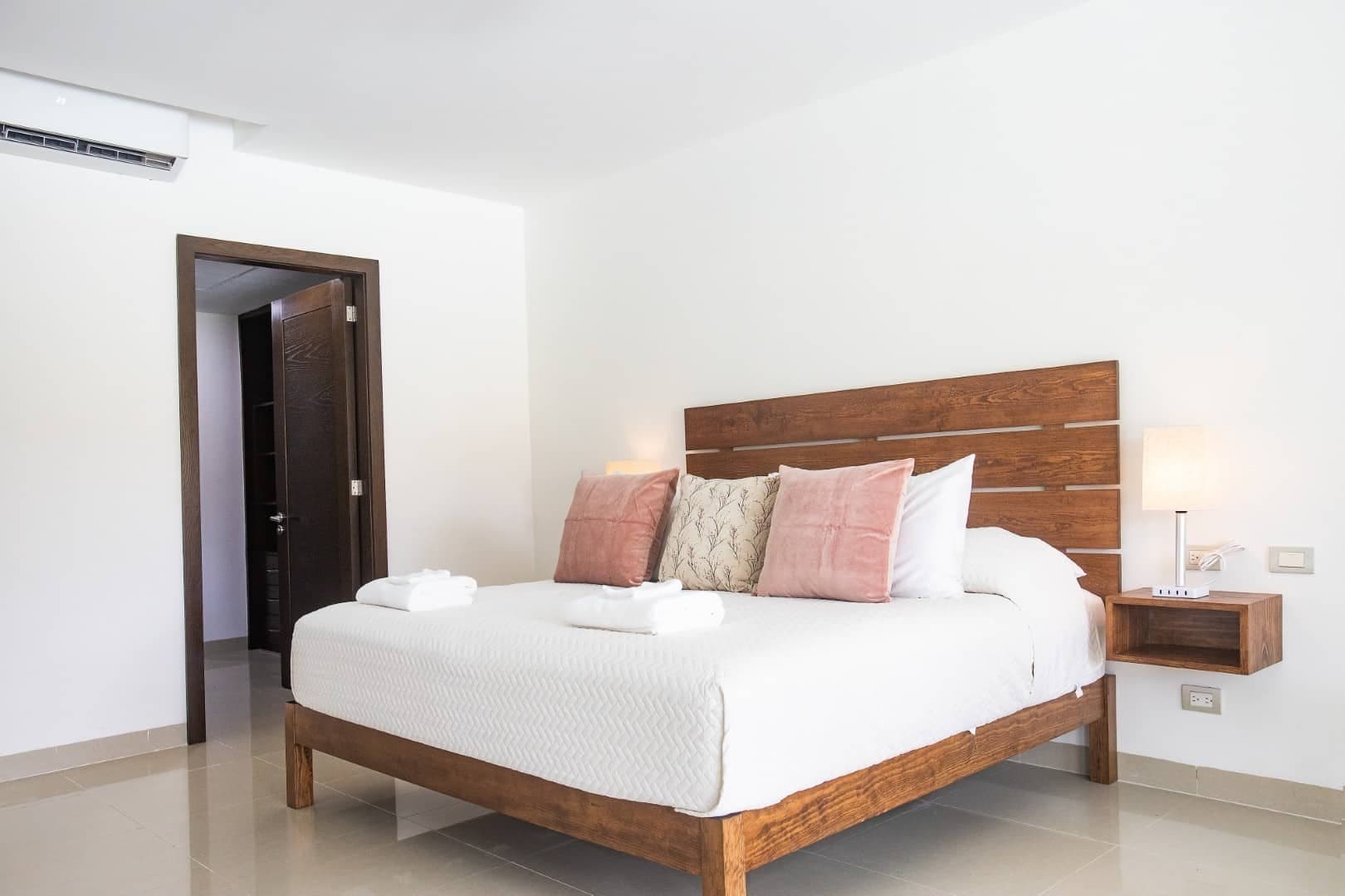 Mareazul 401 Sur - Image 16