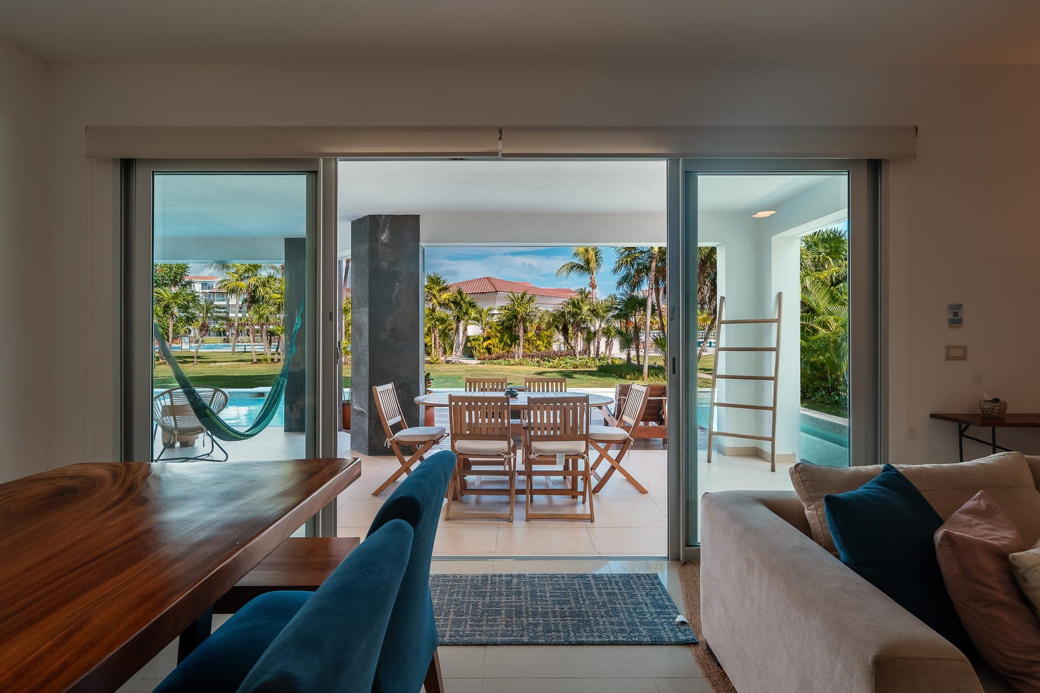 Mareazul 401 Sur - Image 53