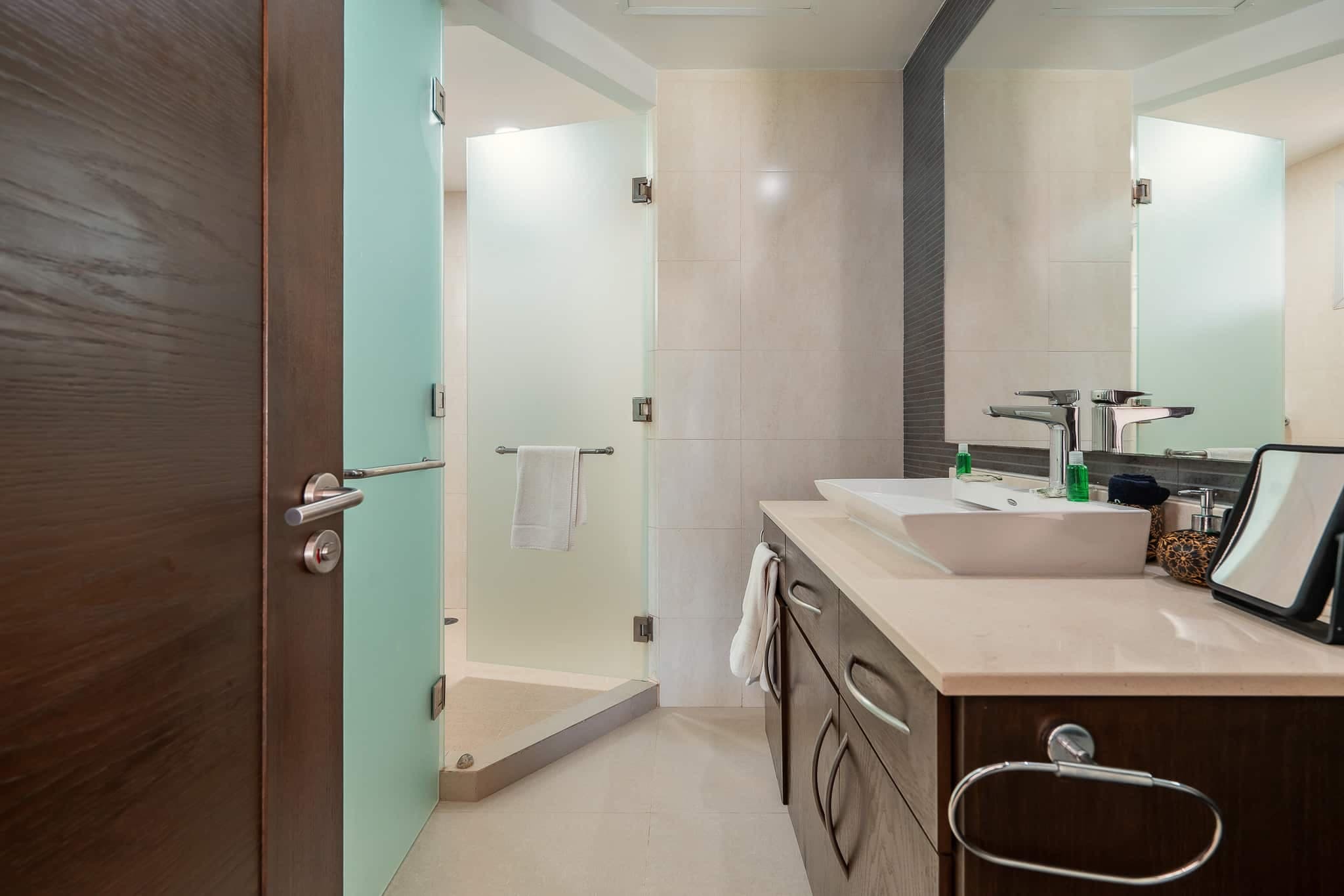 Mareazul 401 Sur - Image 64